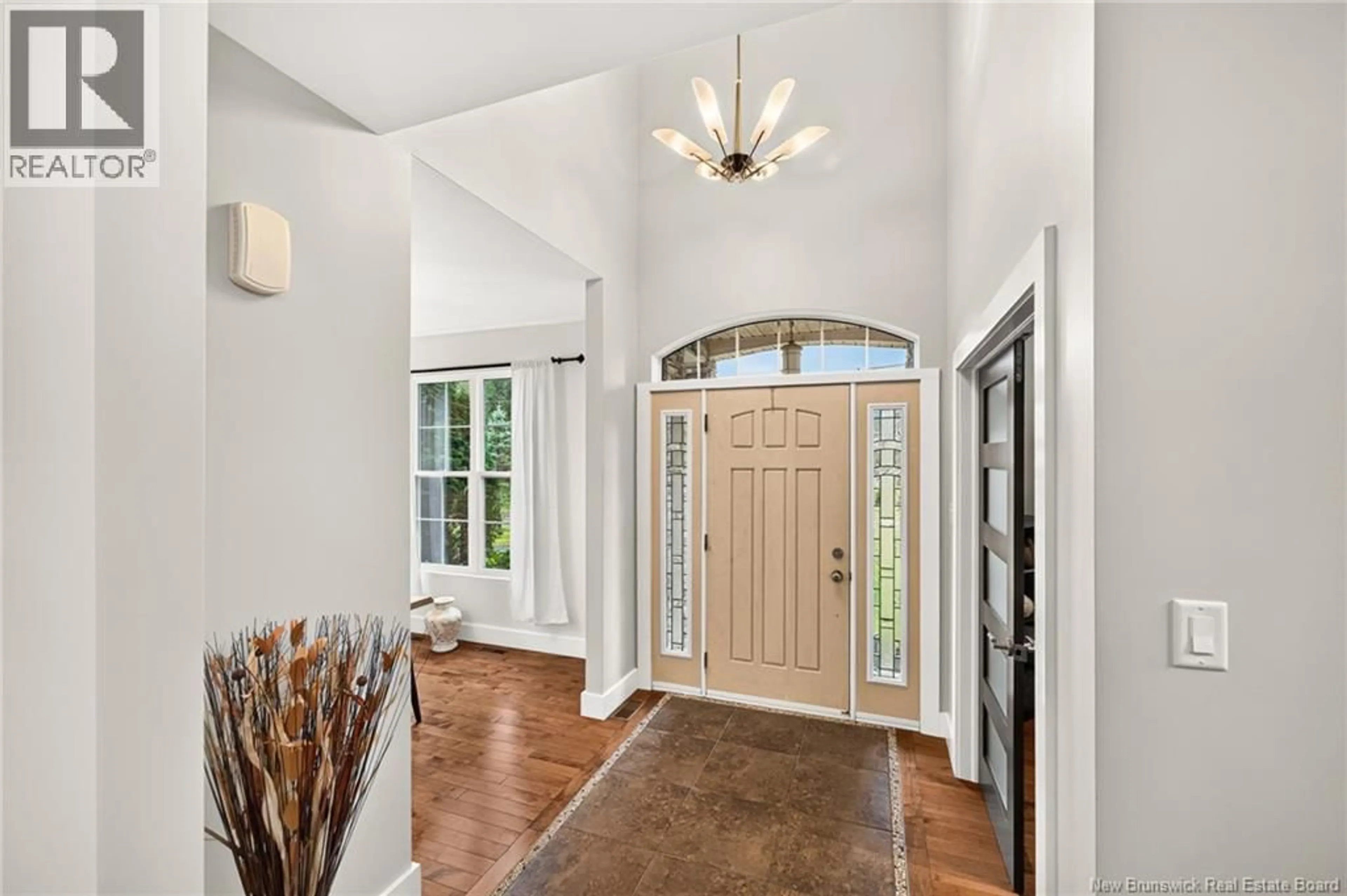 Indoor entryway for 76 MAURICE CRESCENT, Dieppe New Brunswick E1A8R2
