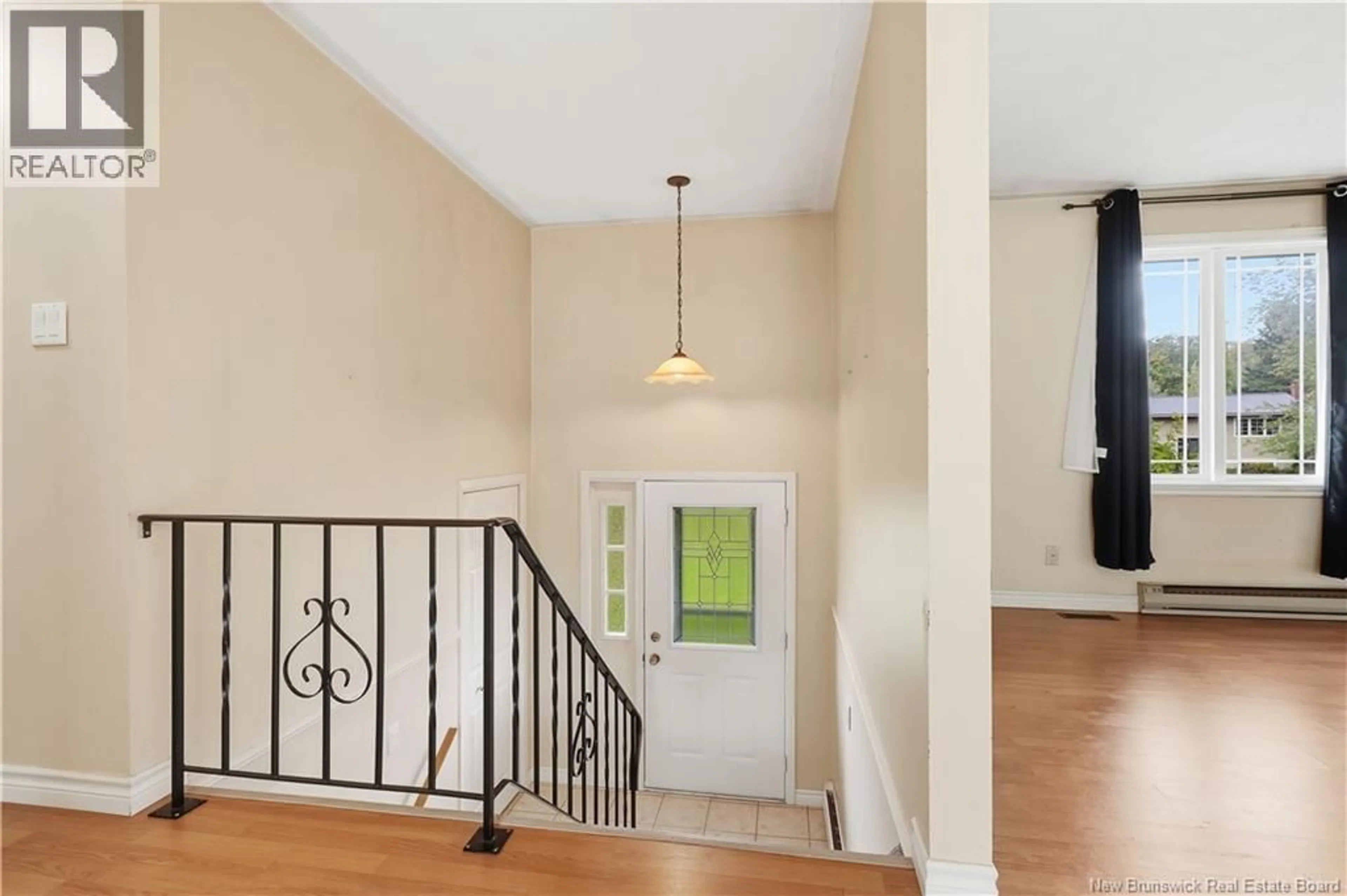 Indoor entryway for 18 CONCORDE DRIVE, Lincoln New Brunswick E3B7G8