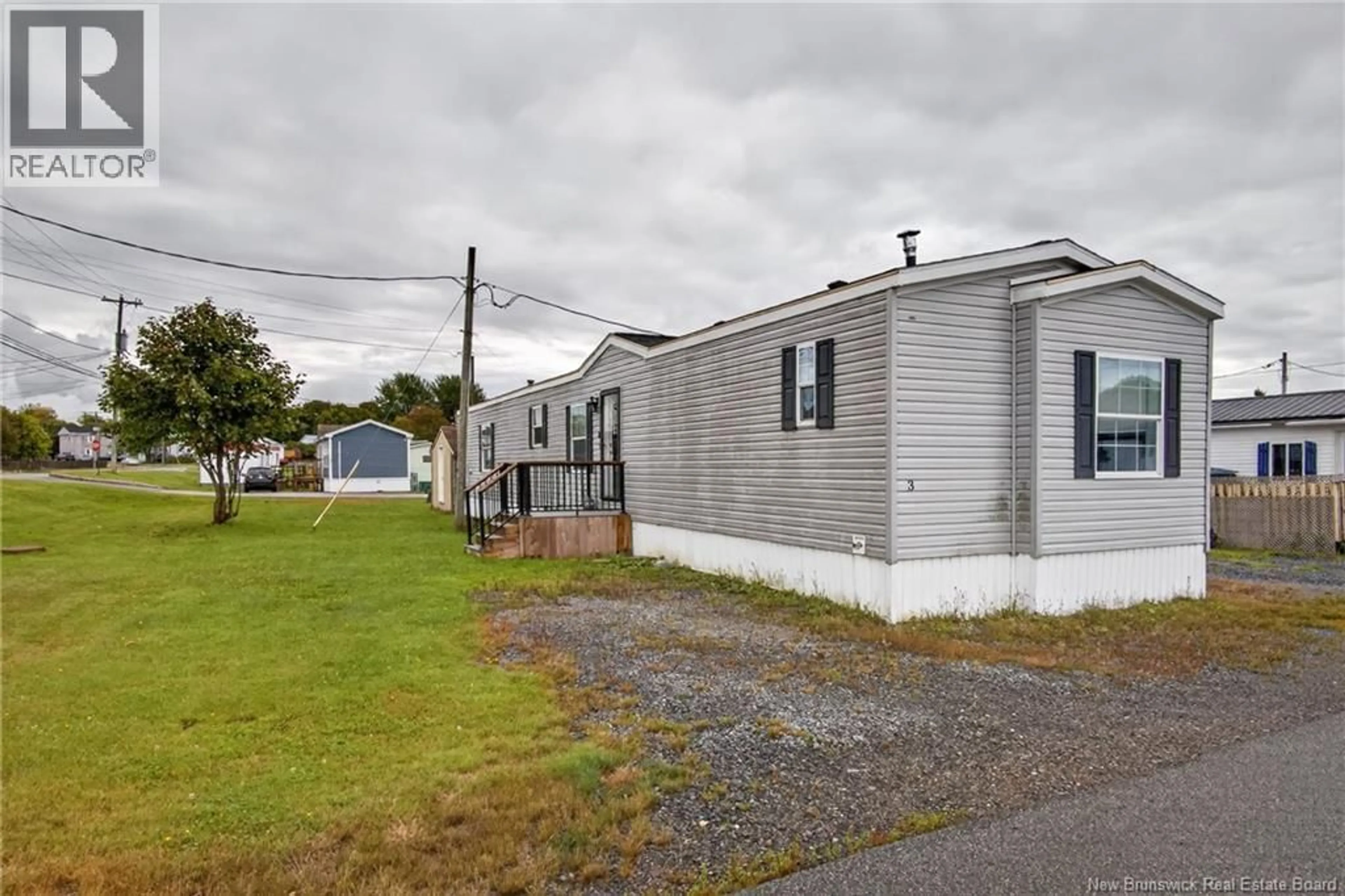Unknown for 3 DAISY STREET, Saint John New Brunswick E2M5M9