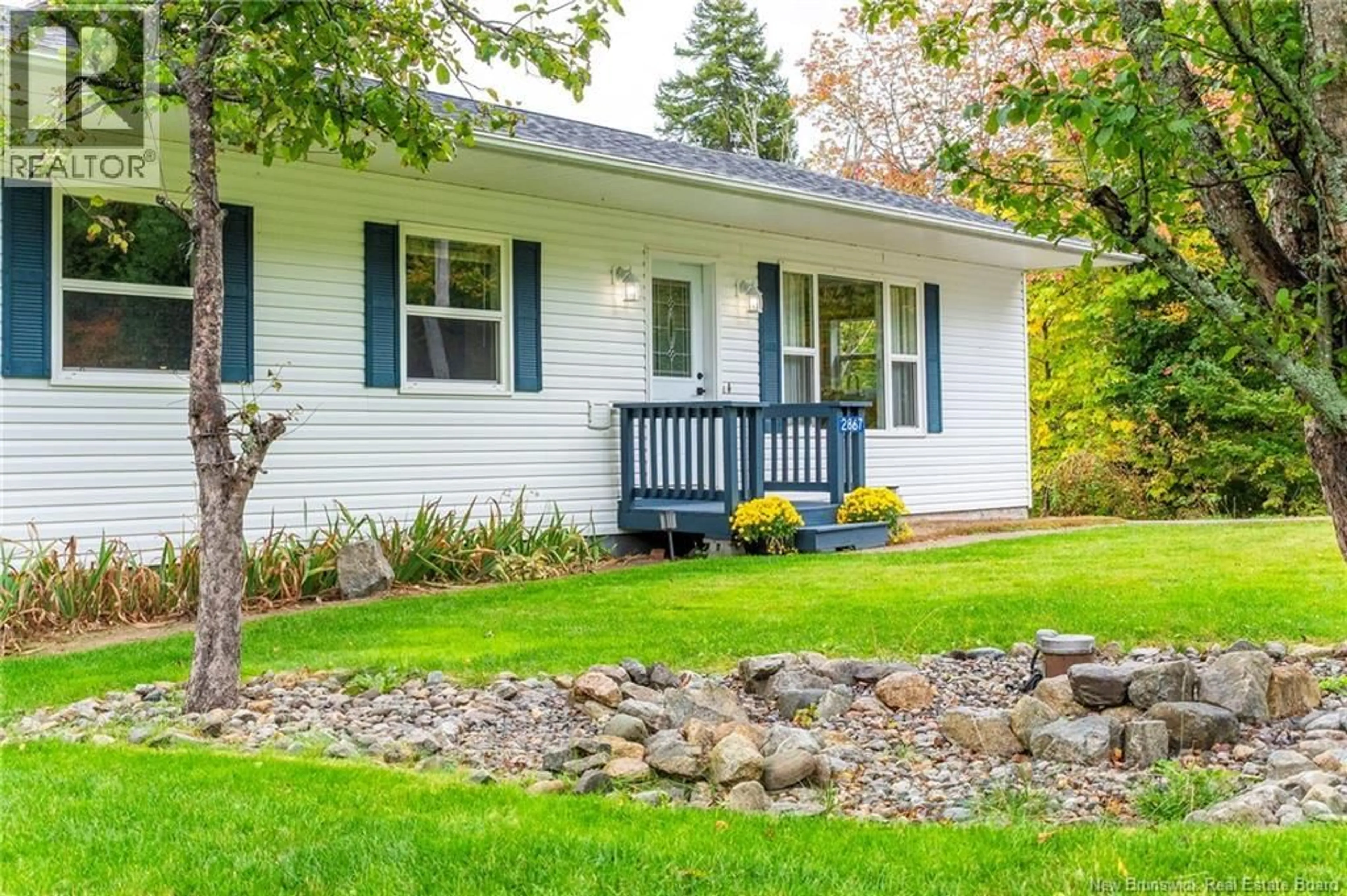 Home with vinyl exterior material, street for 2867 GOLDEN GROVE ROAD, Saint John New Brunswick E2S1B7