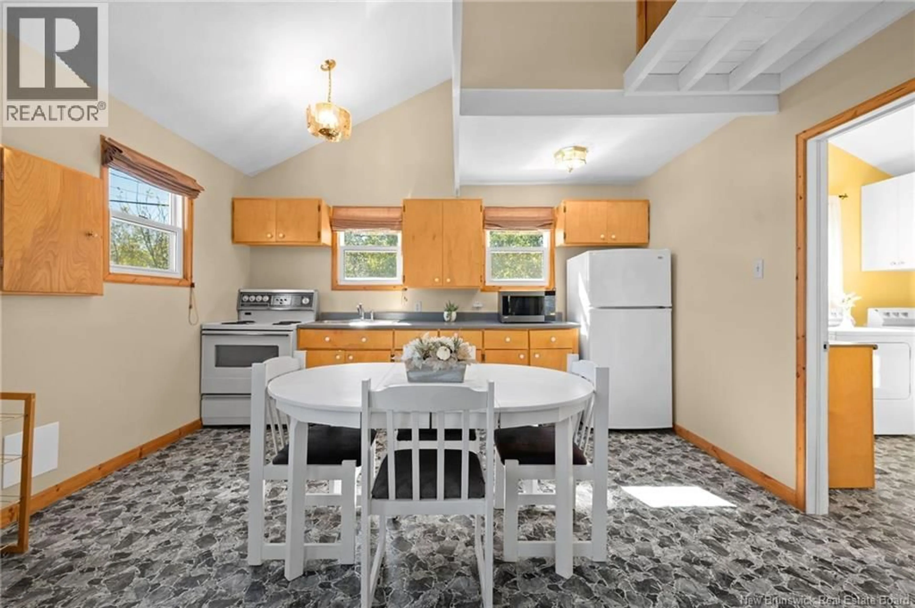 Standard kitchen, unknown for 3 WALLACE WAY, Grande-Digue New Brunswick E4R5G7