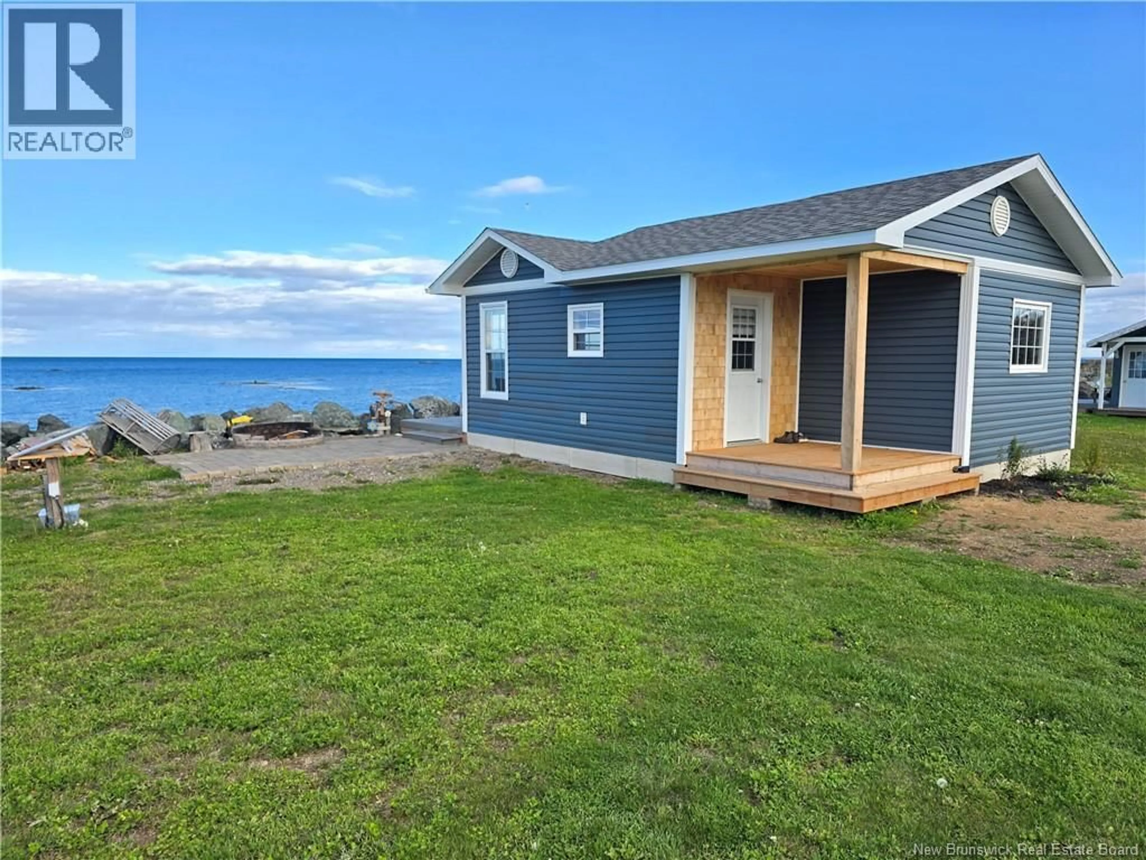 Home with vinyl exterior material, water/lake/river/ocean view for 637 PRINCIPALE, Pointe-Verte New Brunswick E8J2P8