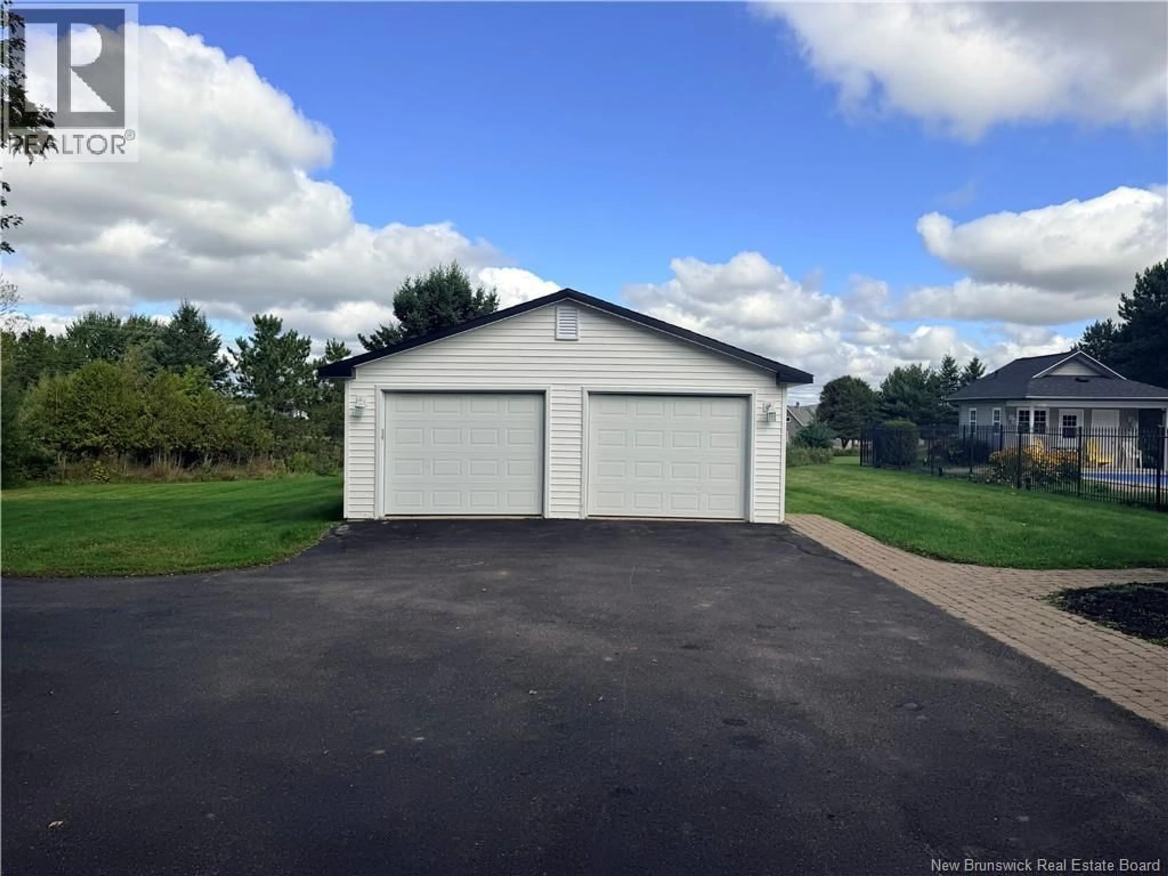 Indoor garage for 12 MEREDITH DRIVE, Sussex Corner New Brunswick E4E2T7