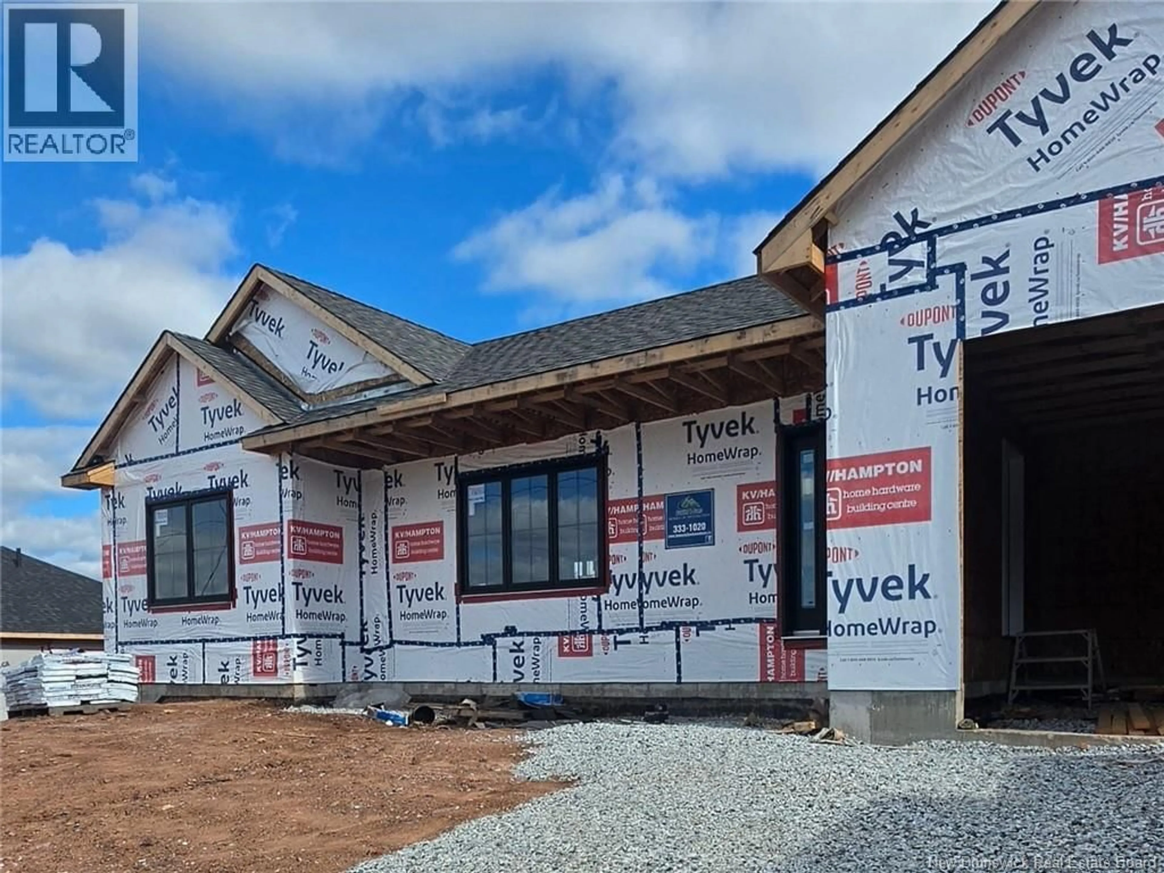 Home with vinyl exterior material, building for 91 PIONEER AVENUE, Quispamsis New Brunswick E2G0B6