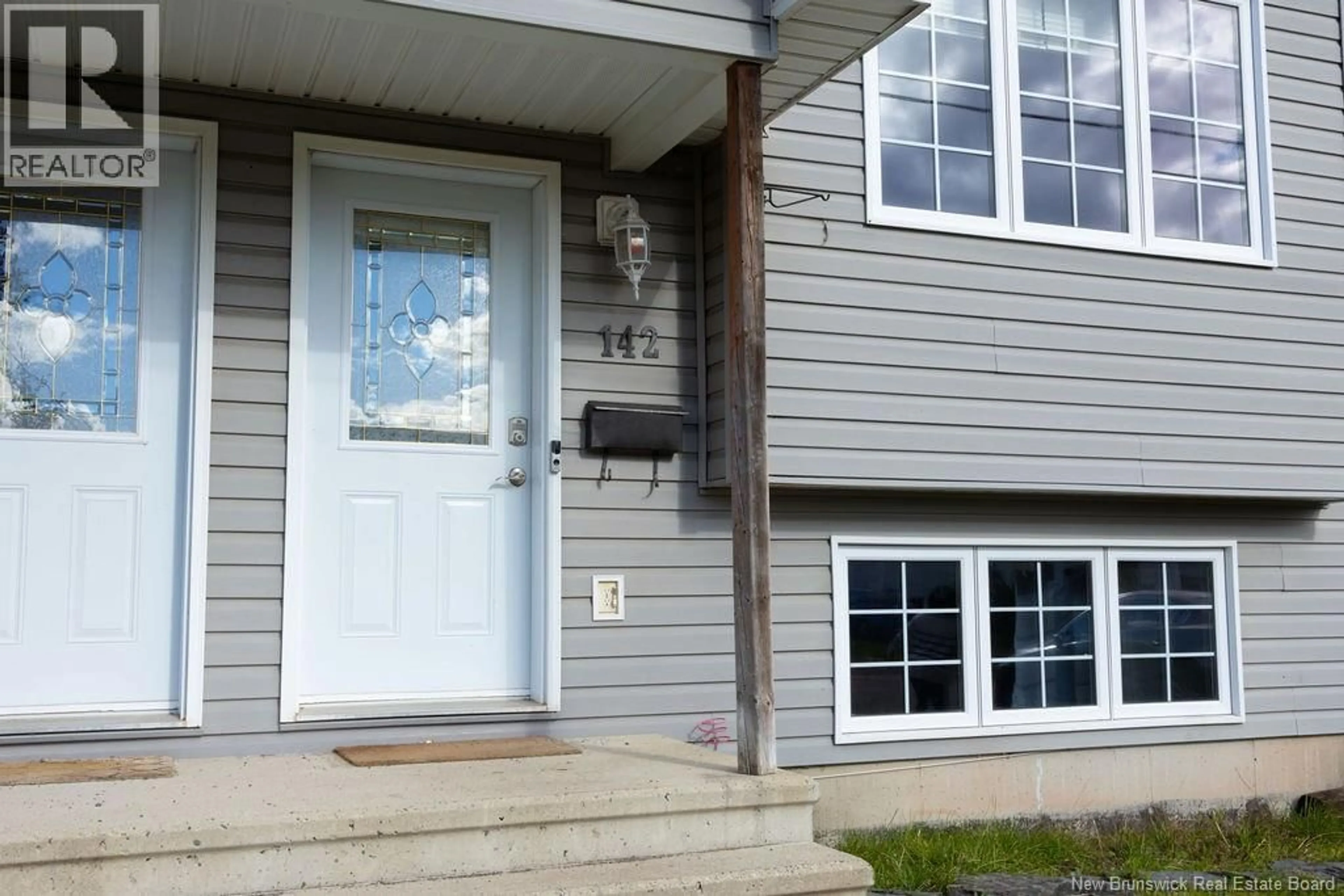 Home with vinyl exterior material, street for 142 JORDAN CRESCENT, Moncton New Brunswick E1C0S7