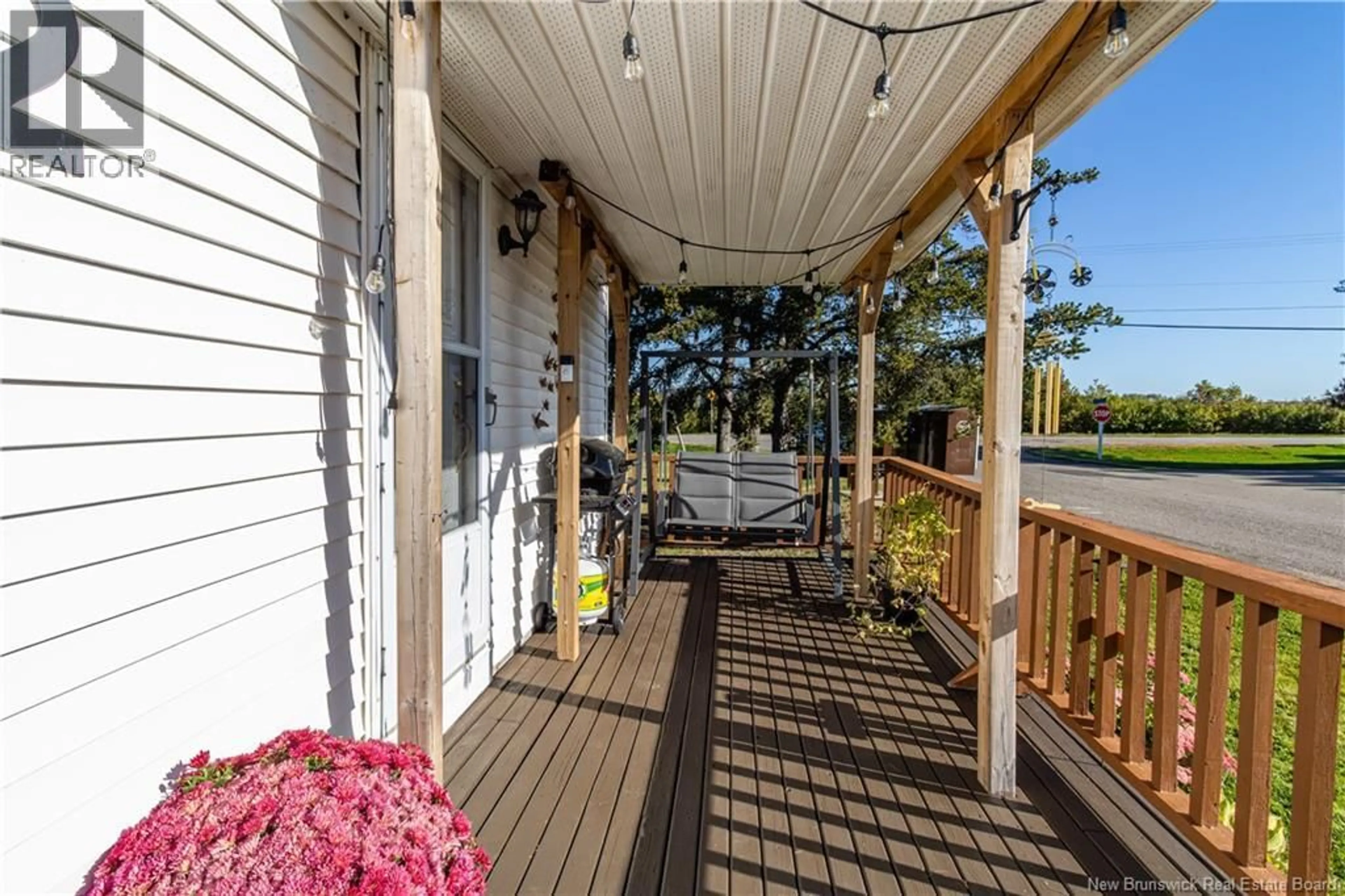 Patio, water/lake/river/ocean view for 2 ORCHARD CRESCENT, Picadilly New Brunswick E4E3X6
