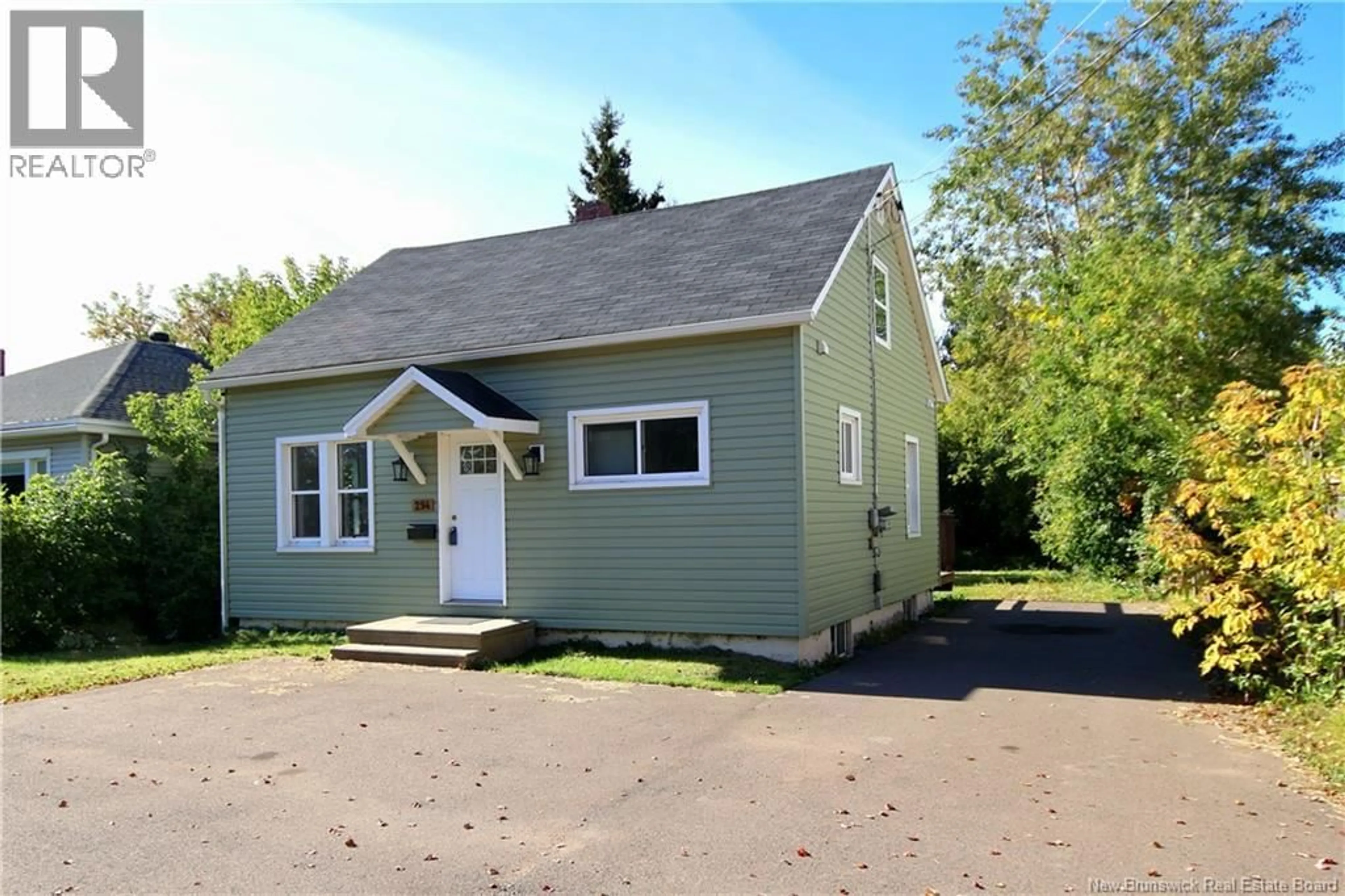 Unknown for 294 MILL, Moncton New Brunswick E1A4B1