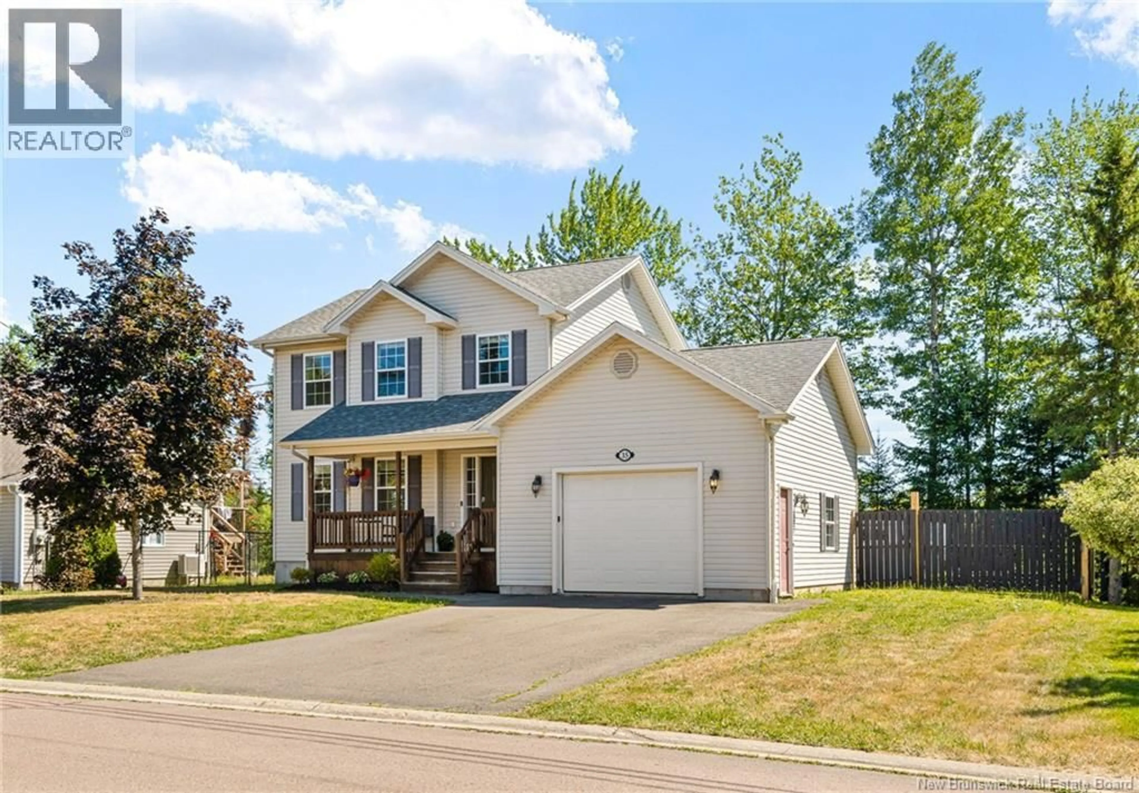 Home with vinyl exterior material, street for 35 DU RUISSEAU STREET, Dieppe New Brunswick E1A7Z8