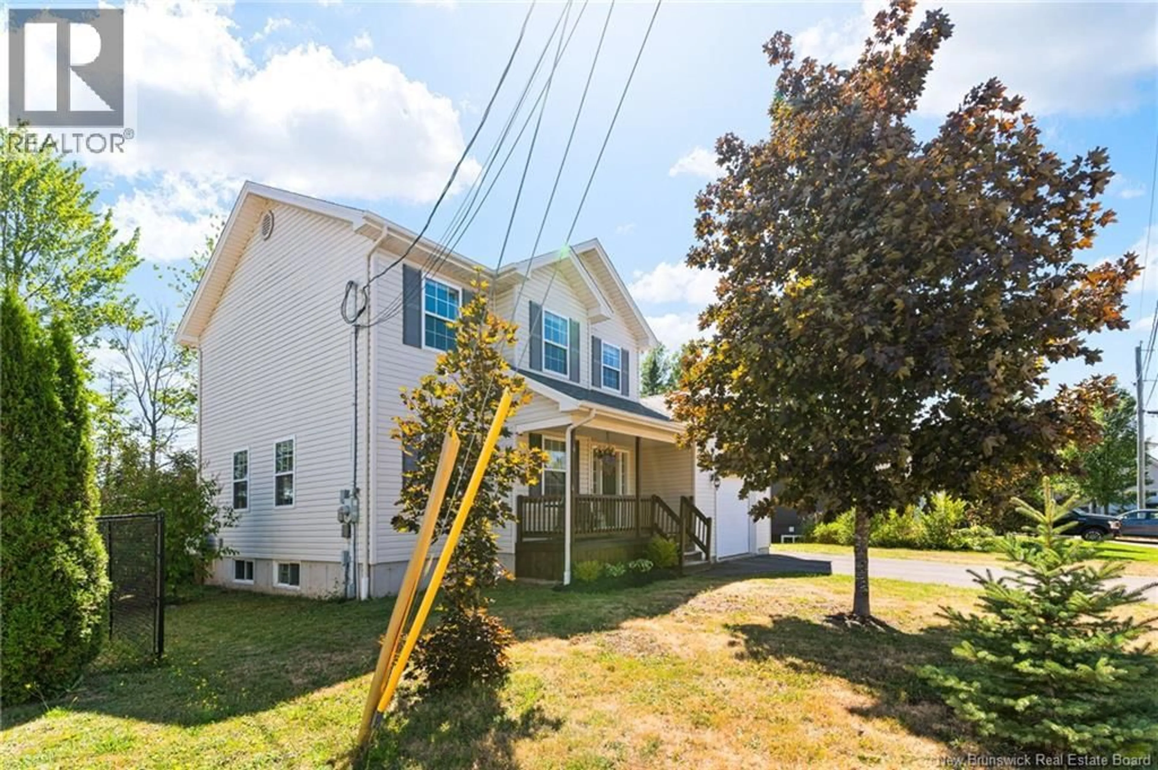 A pic from outside/outdoor area/front of a property/back of a property/a pic from drone, building for 35 DU RUISSEAU STREET, Dieppe New Brunswick E1A7Z8