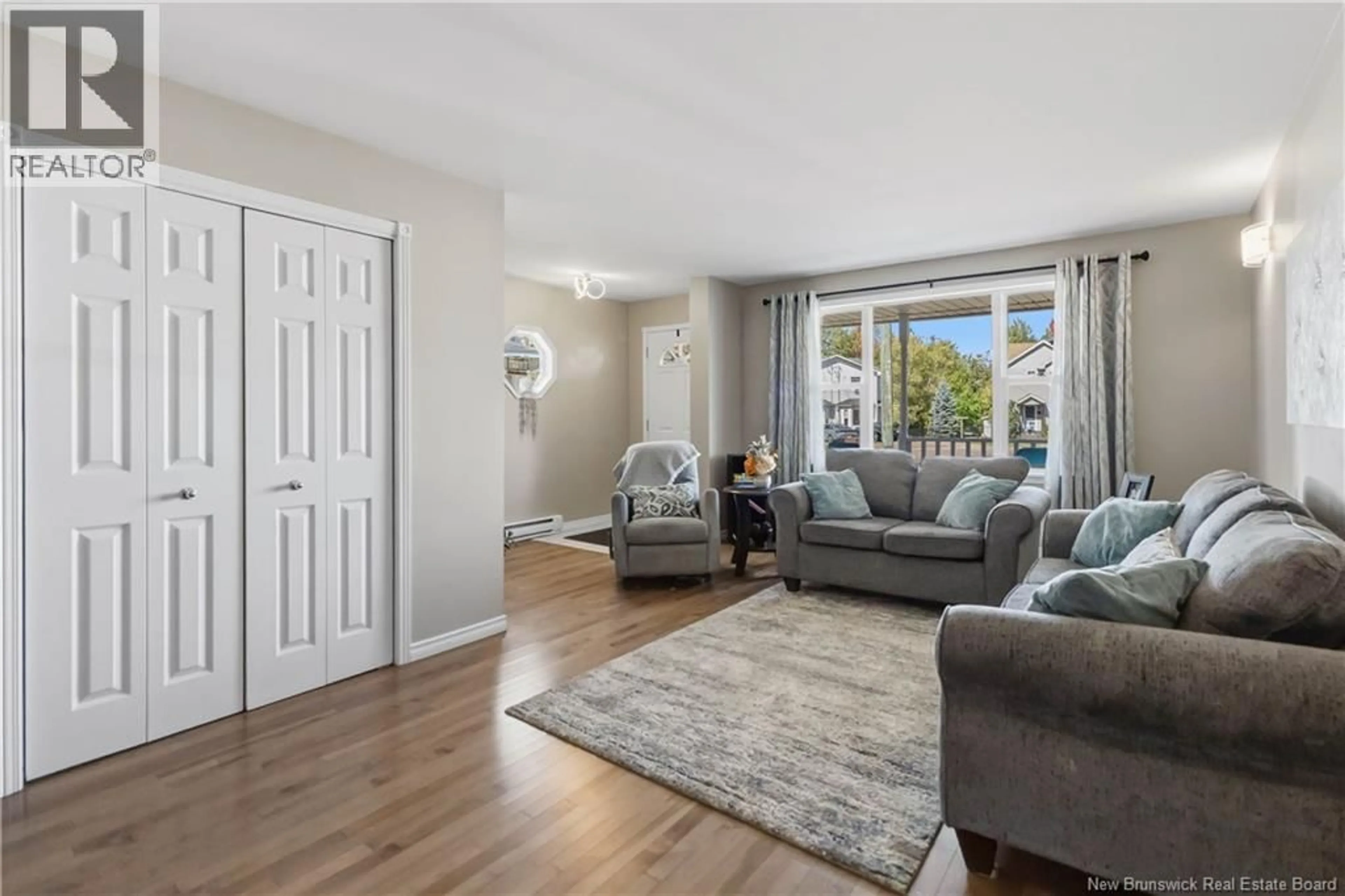 Living room with furniture, unknown for 27 GLENVIEW COURT, Riverview New Brunswick E1B1X7