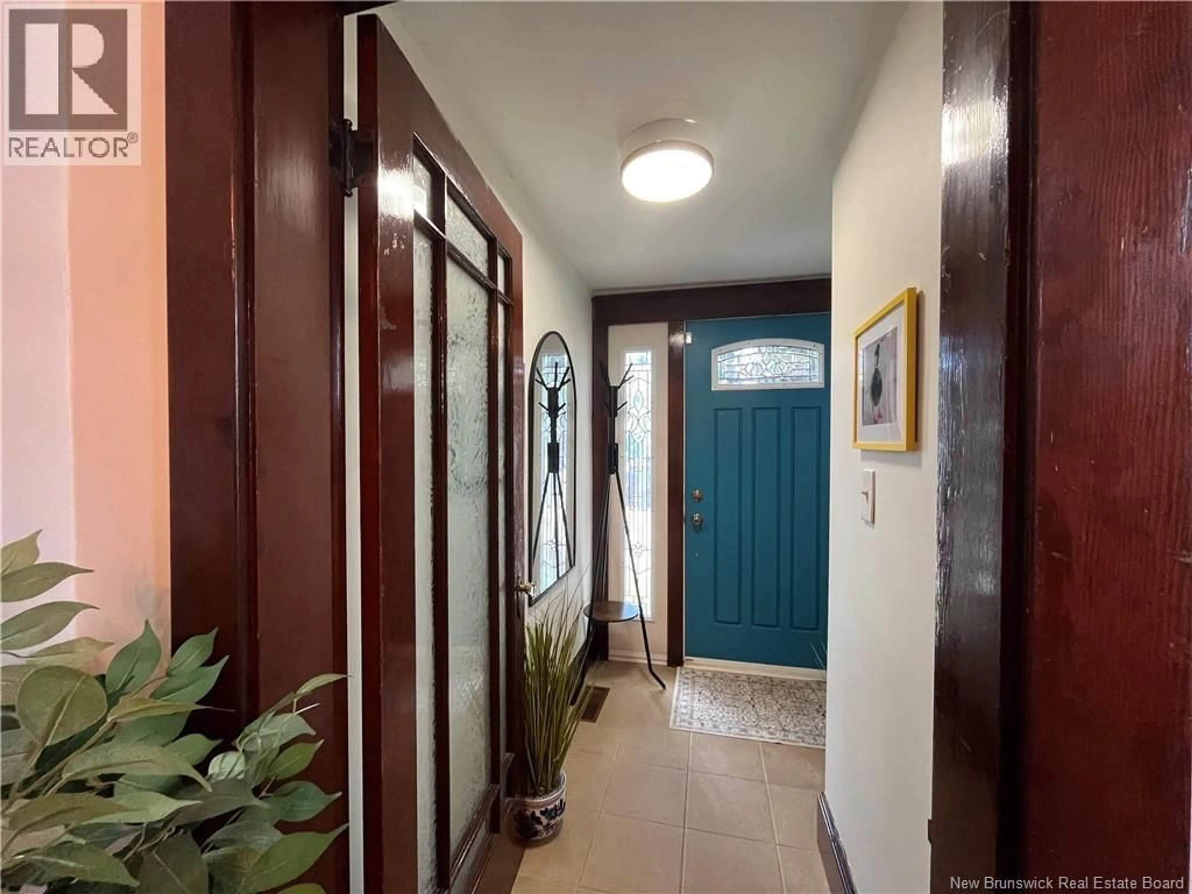 Indoor foyer for 125 PORTLEDGE, Moncton New Brunswick E1C5S8