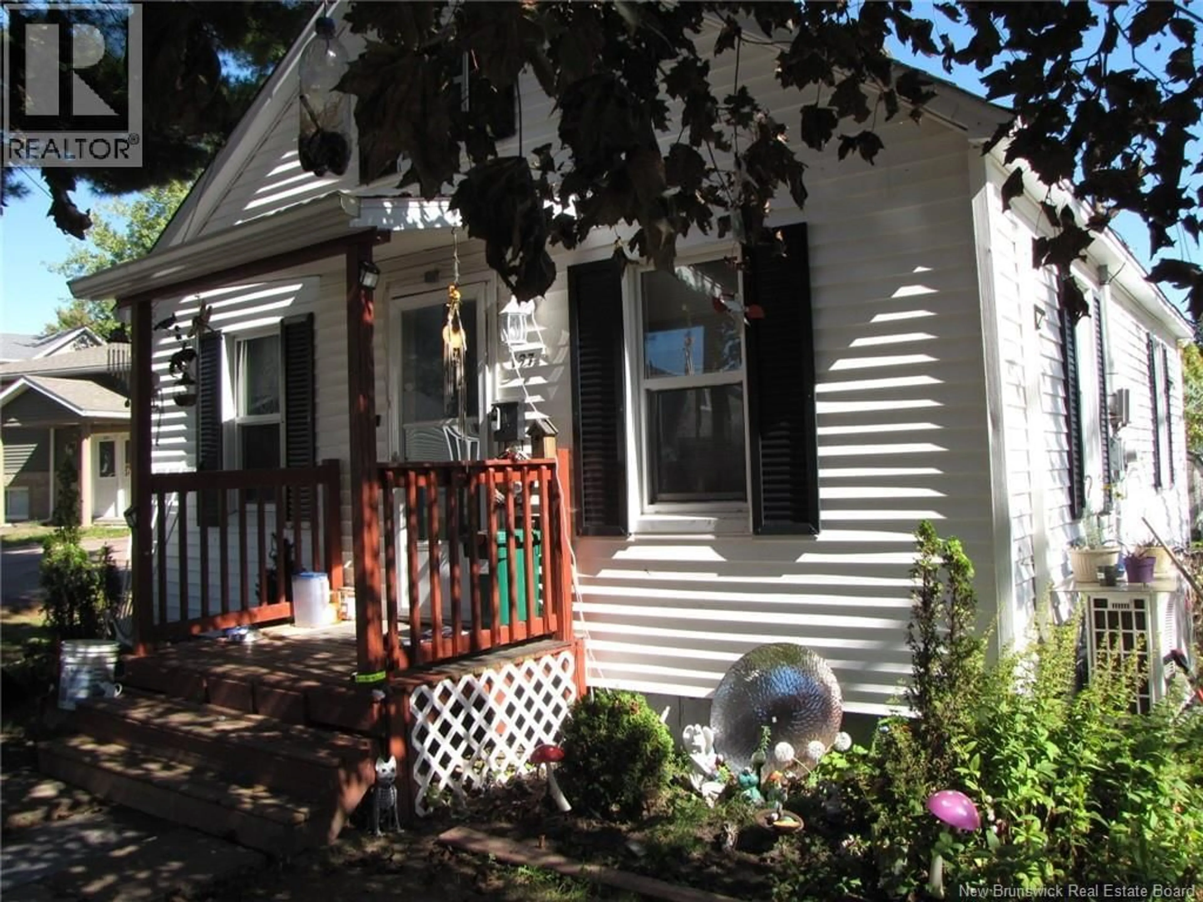 Home with vinyl exterior material, street for 197 BROADWAY STREET, Moncton New Brunswick E1A3Y3