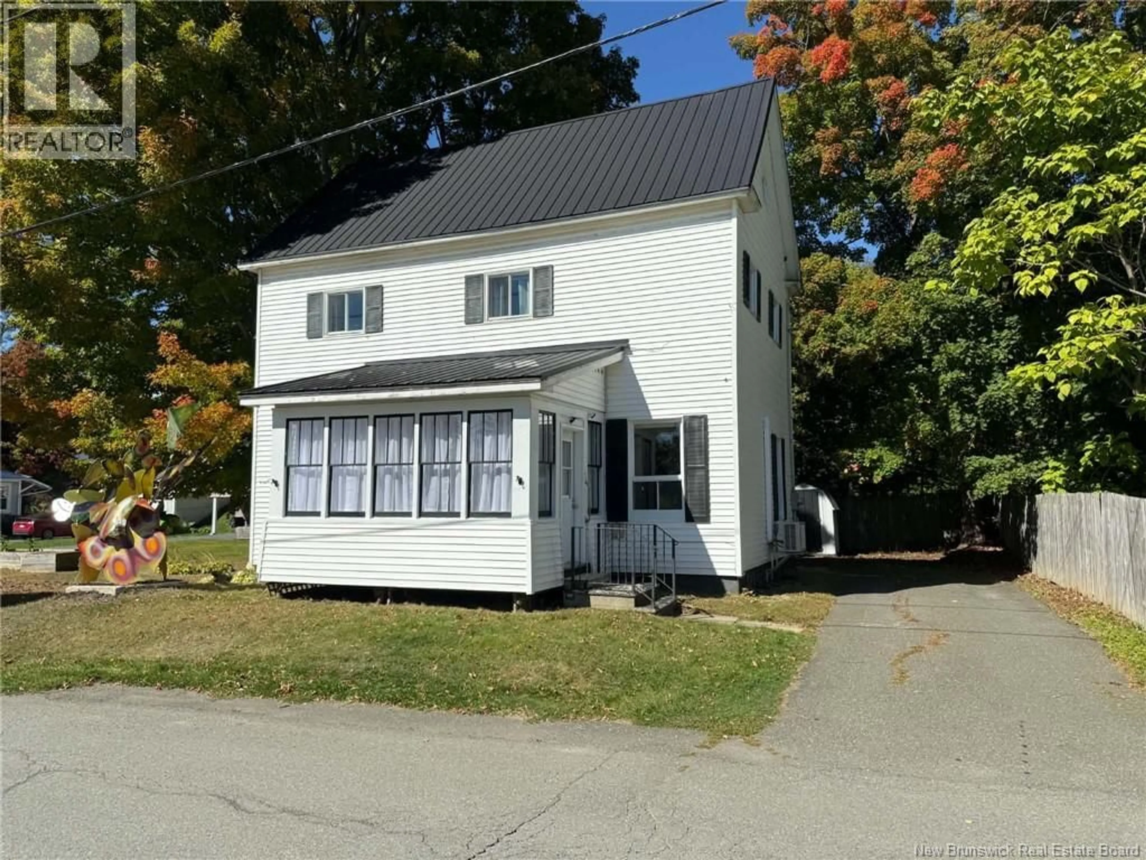 Unknown for 106 COLLEGE STREET, Woodstock New Brunswick E7M1K6