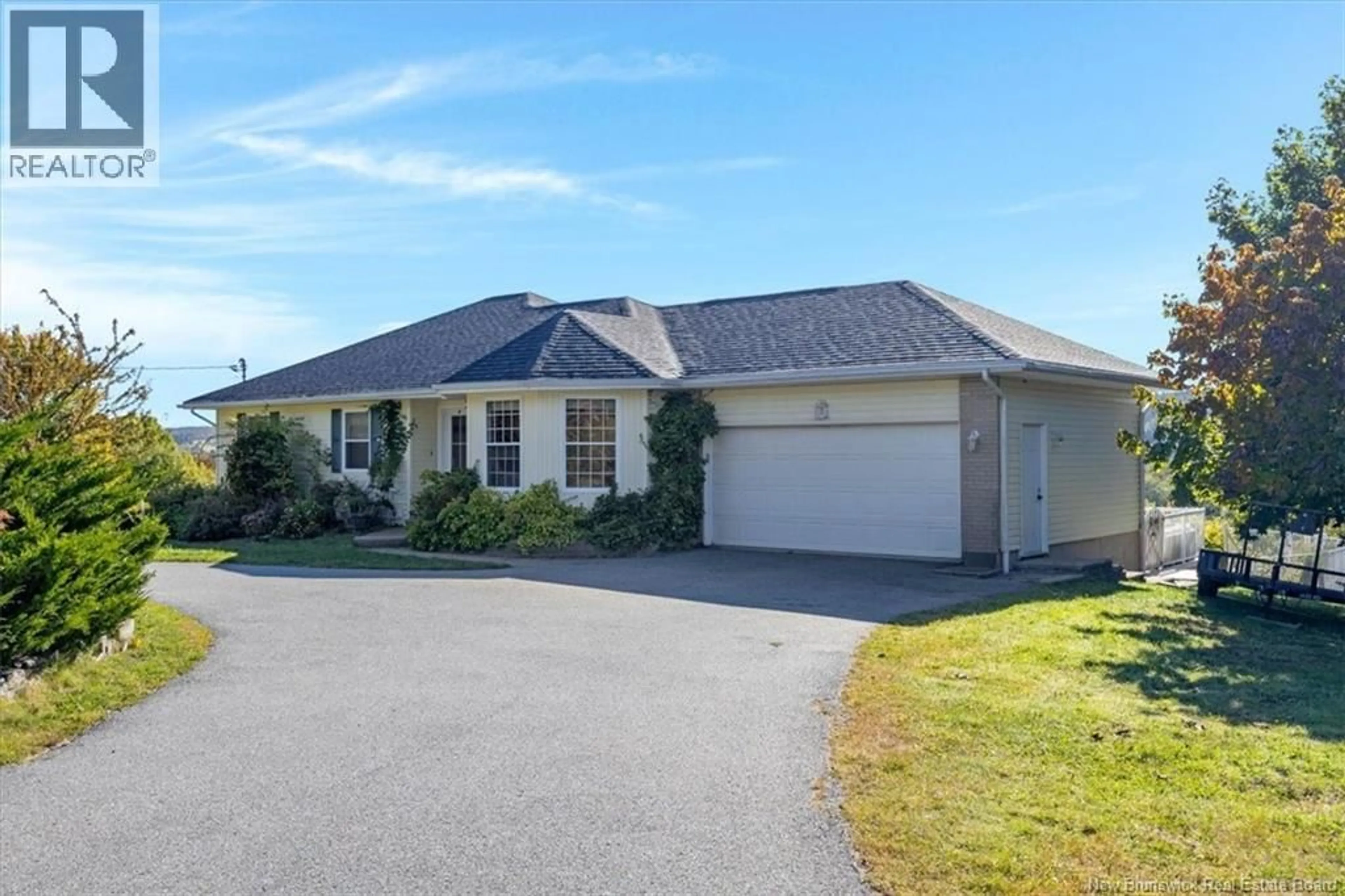 A pic from outside/outdoor area/front of a property/back of a property/a pic from drone, street for 16 DARLING COURT, Quispamsis New Brunswick E2G1Z7