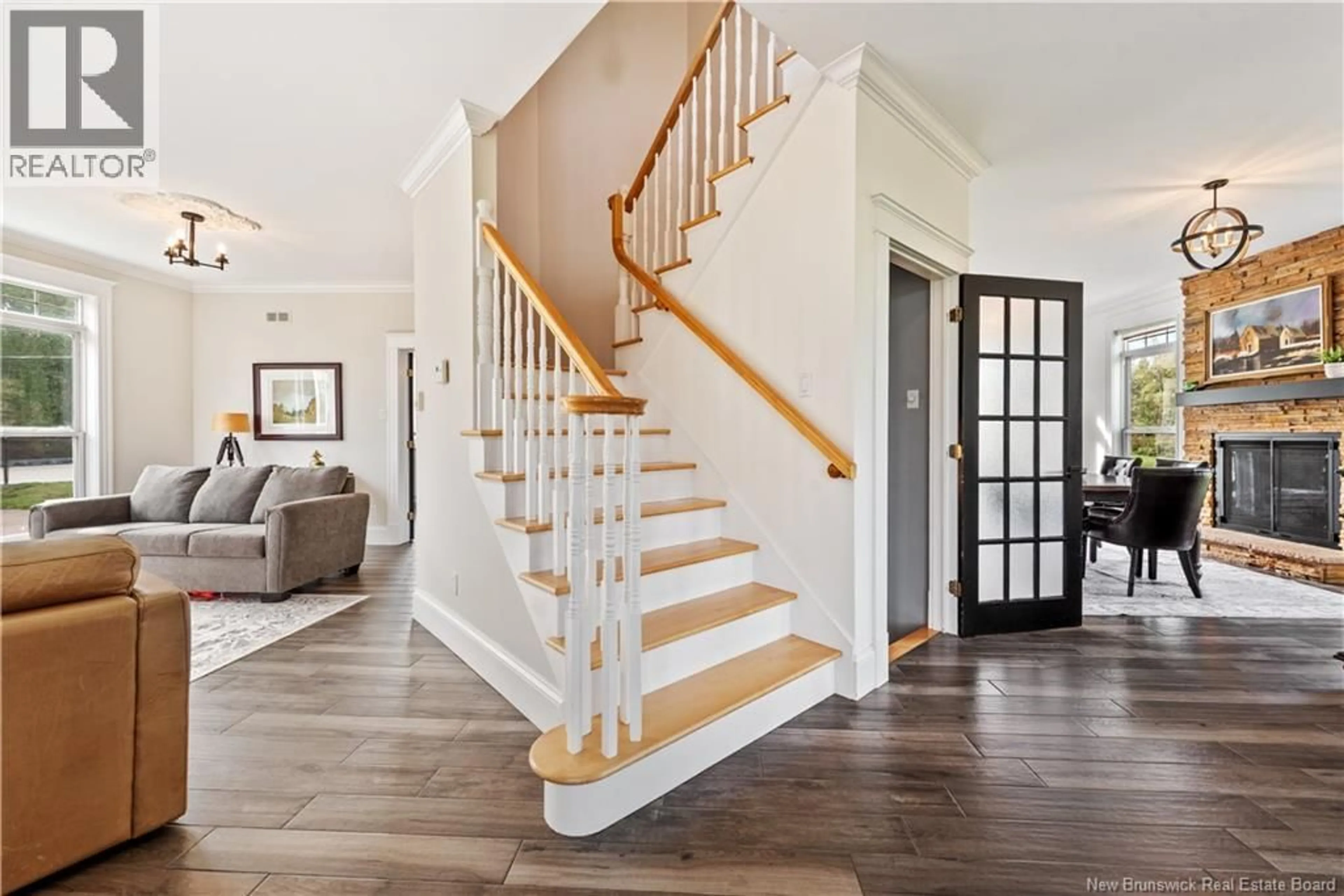 Indoor entryway for 1095 ROUTE 133, Grand-Barachois New Brunswick E4P8G3