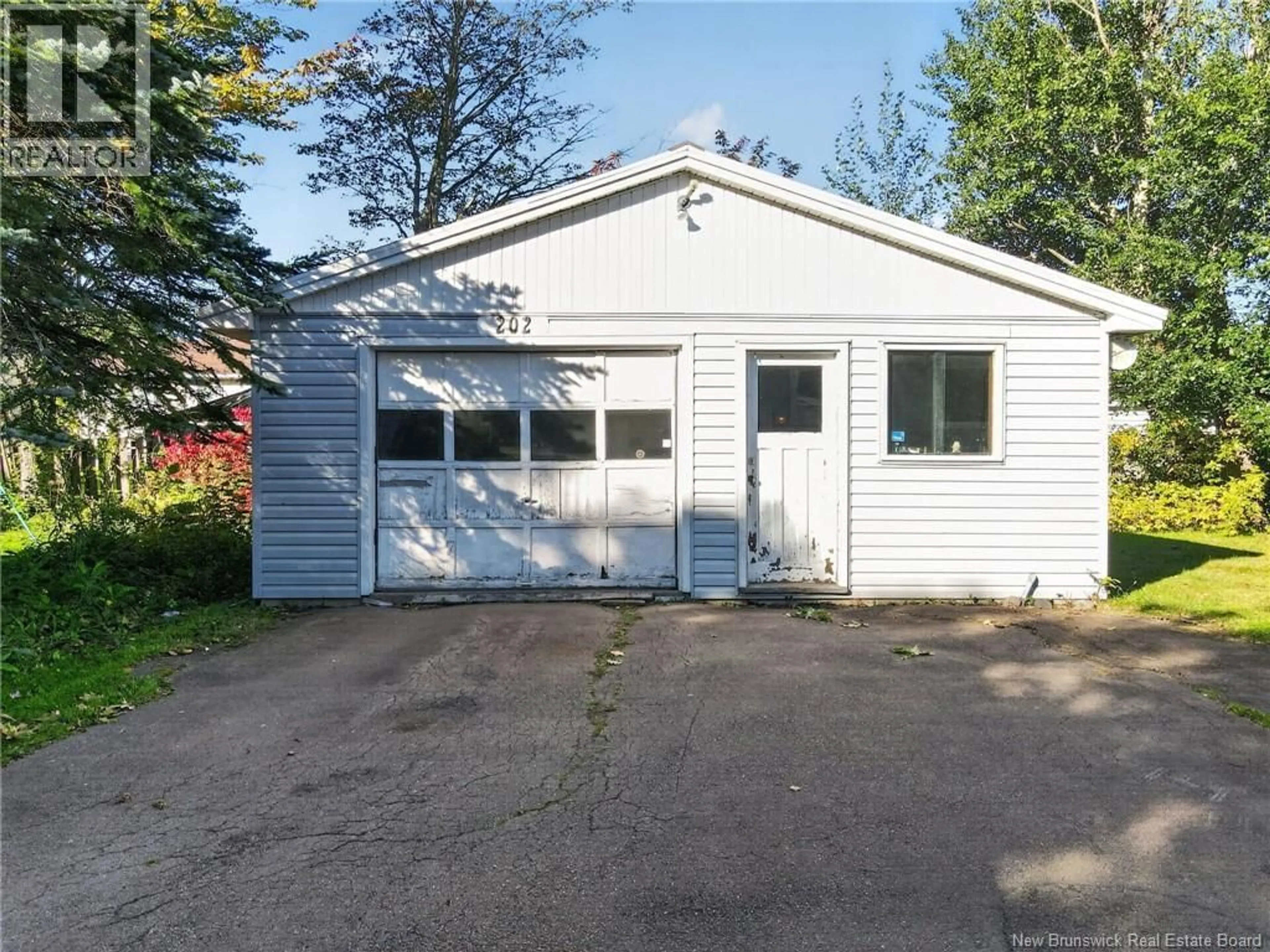 Unknown for 202 MCKENZIE AVENUE, Moncton New Brunswick E1C7Z4