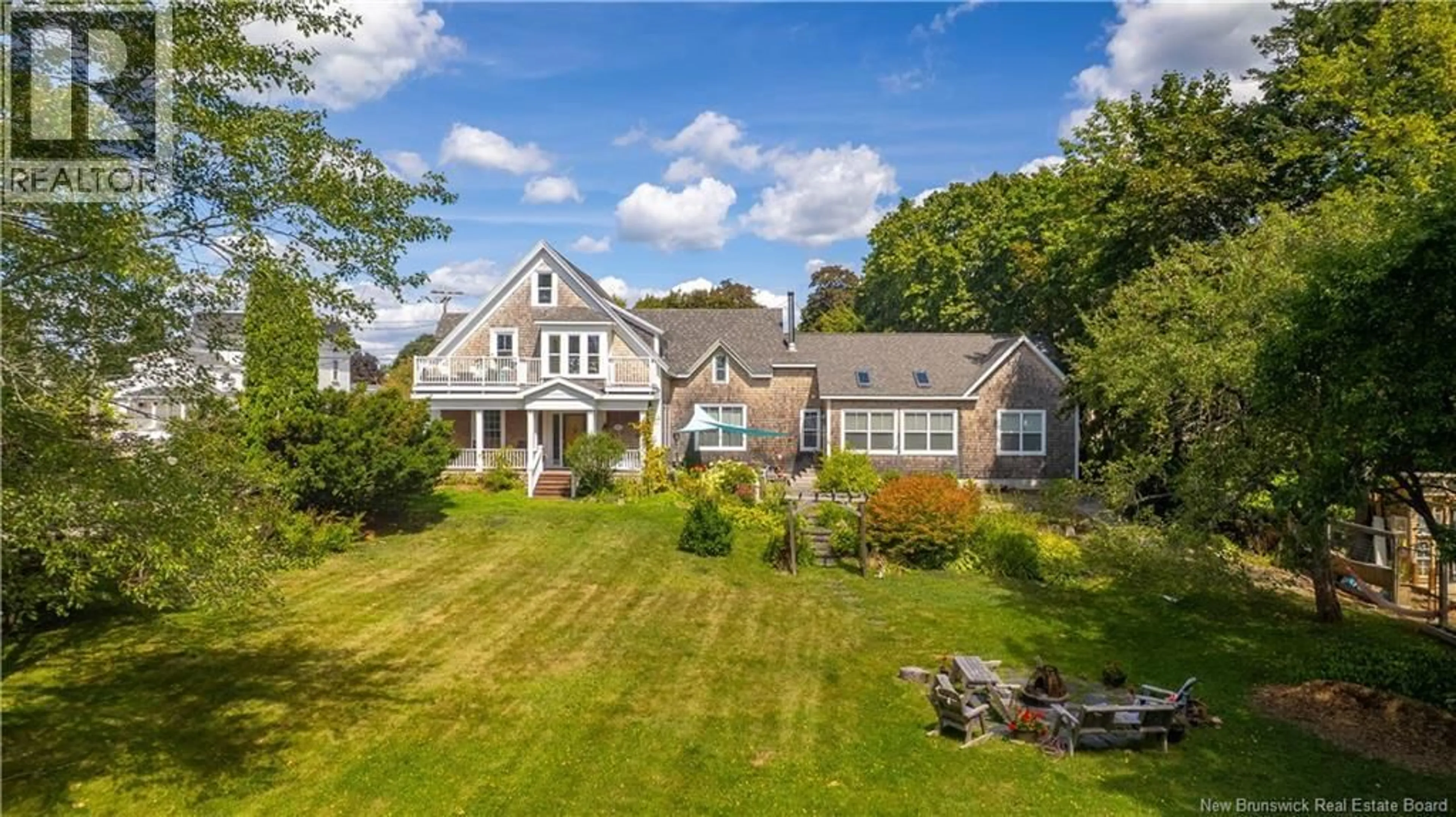 A pic from outside/outdoor area/front of a property/back of a property/a pic from drone, unknown for 15 MARKS STREET, St. Stephen New Brunswick E3L2A9