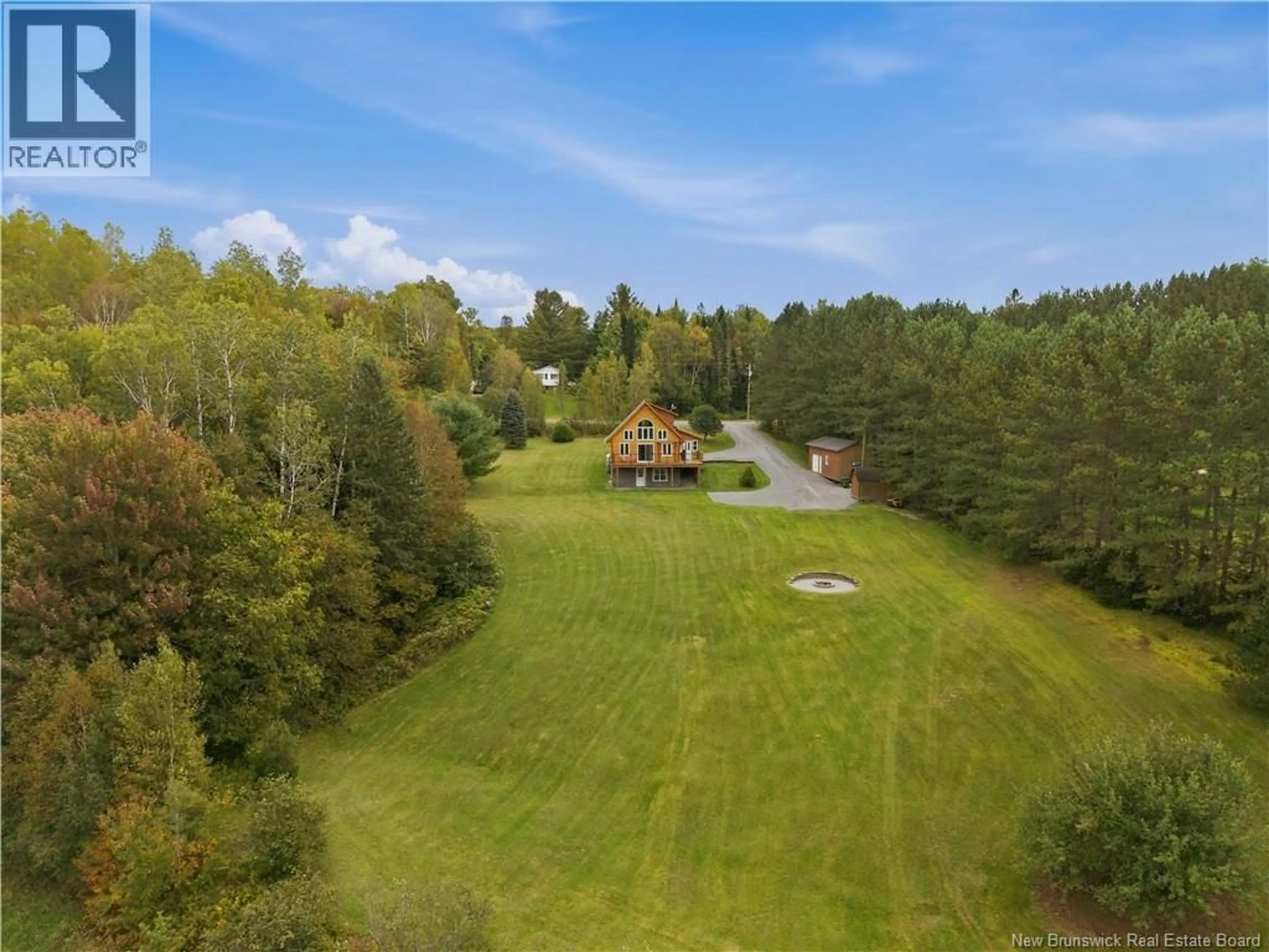 A pic from outside/outdoor area/front of a property/back of a property/a pic from drone, water/lake/river/ocean view for 53 HIGHLAND HEIGHTS, Taymouth New Brunswick E6C1Y2