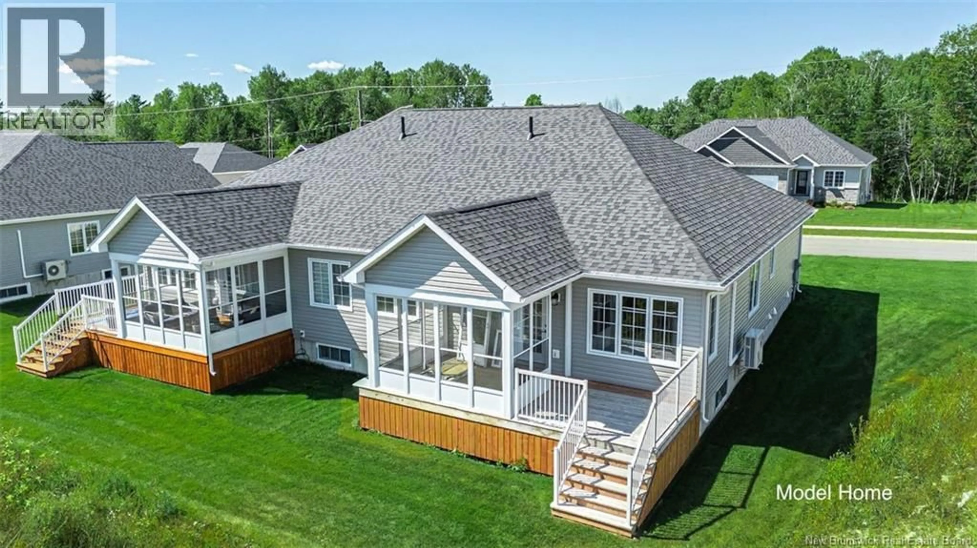 Home with vinyl exterior material, unknown for 46 LEAVERY STREET, Fredericton New Brunswick E3G5V6