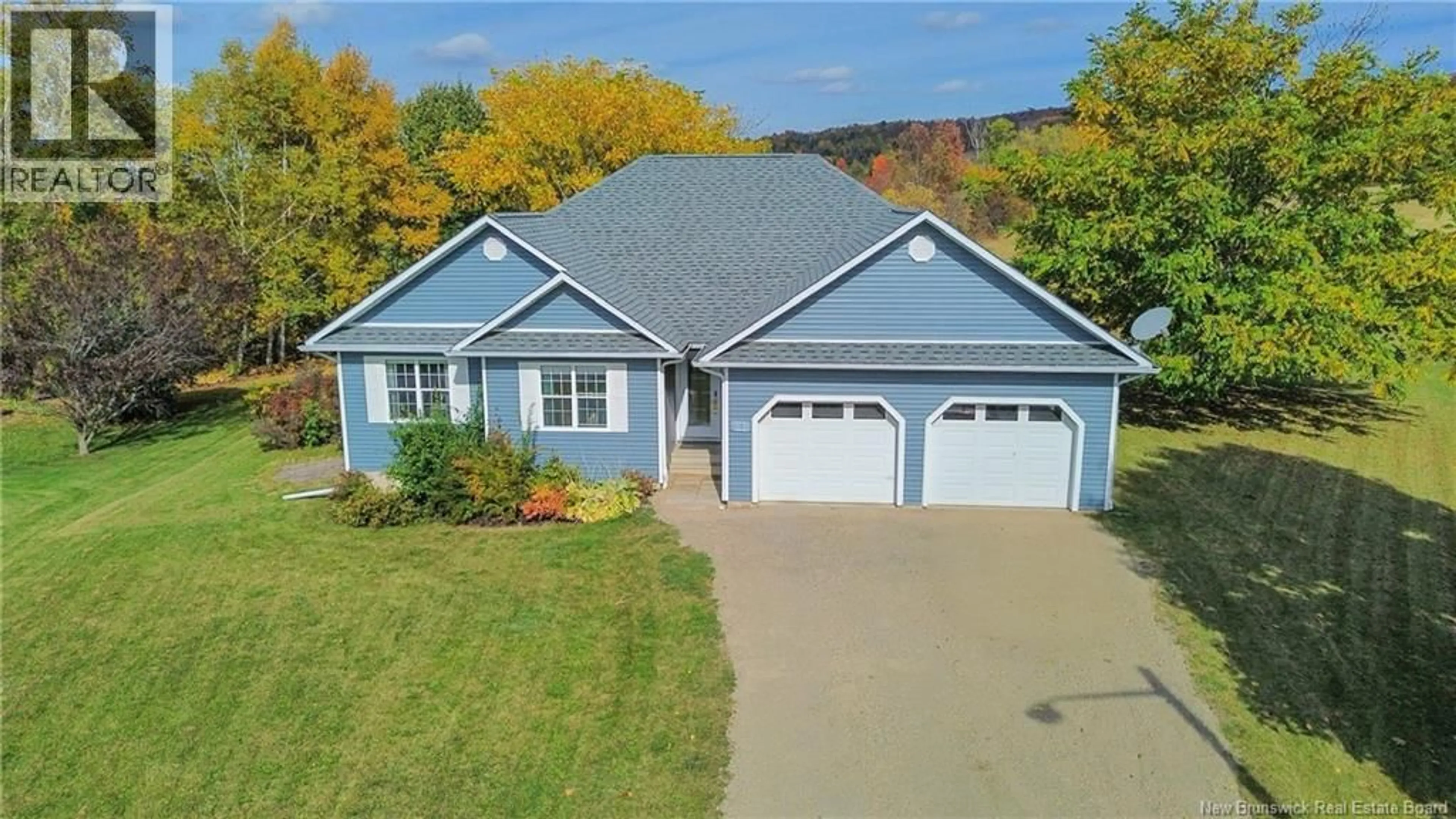 A pic from outside/outdoor area/front of a property/back of a property/a pic from drone, unknown for 19 SHEPODY CRESCENT, Florenceville-Bristol New Brunswick E7L2X5