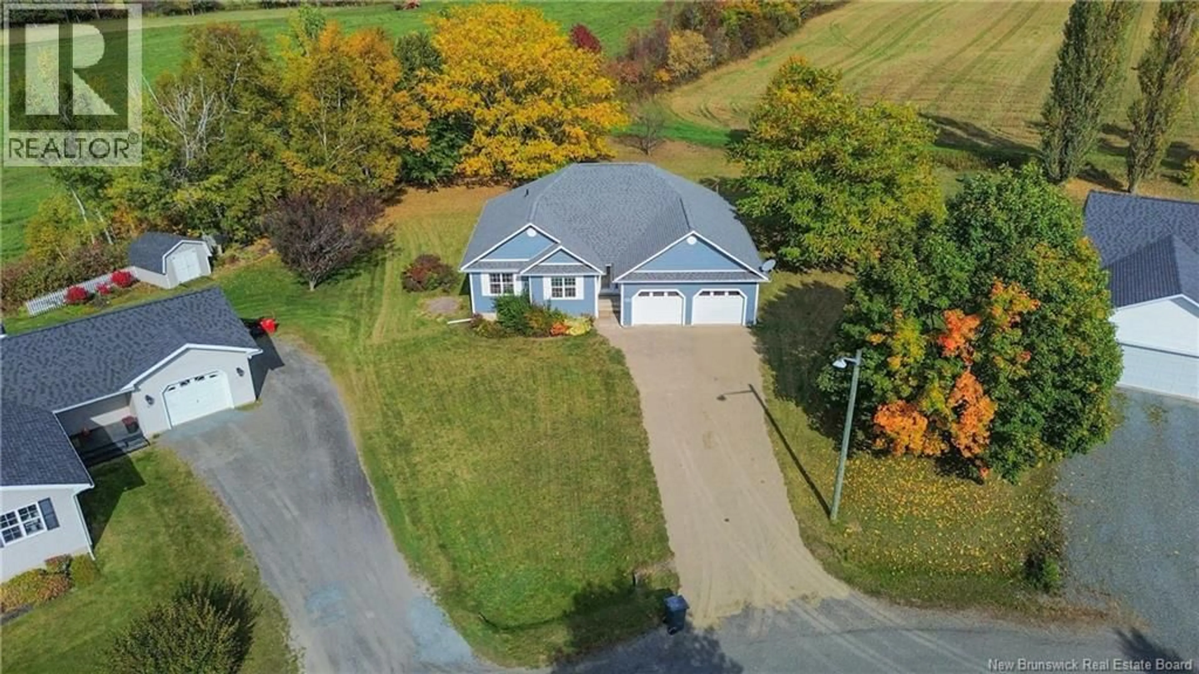 A pic from outside/outdoor area/front of a property/back of a property/a pic from drone, street for 19 SHEPODY CRESCENT, Florenceville-Bristol New Brunswick E7L2X5