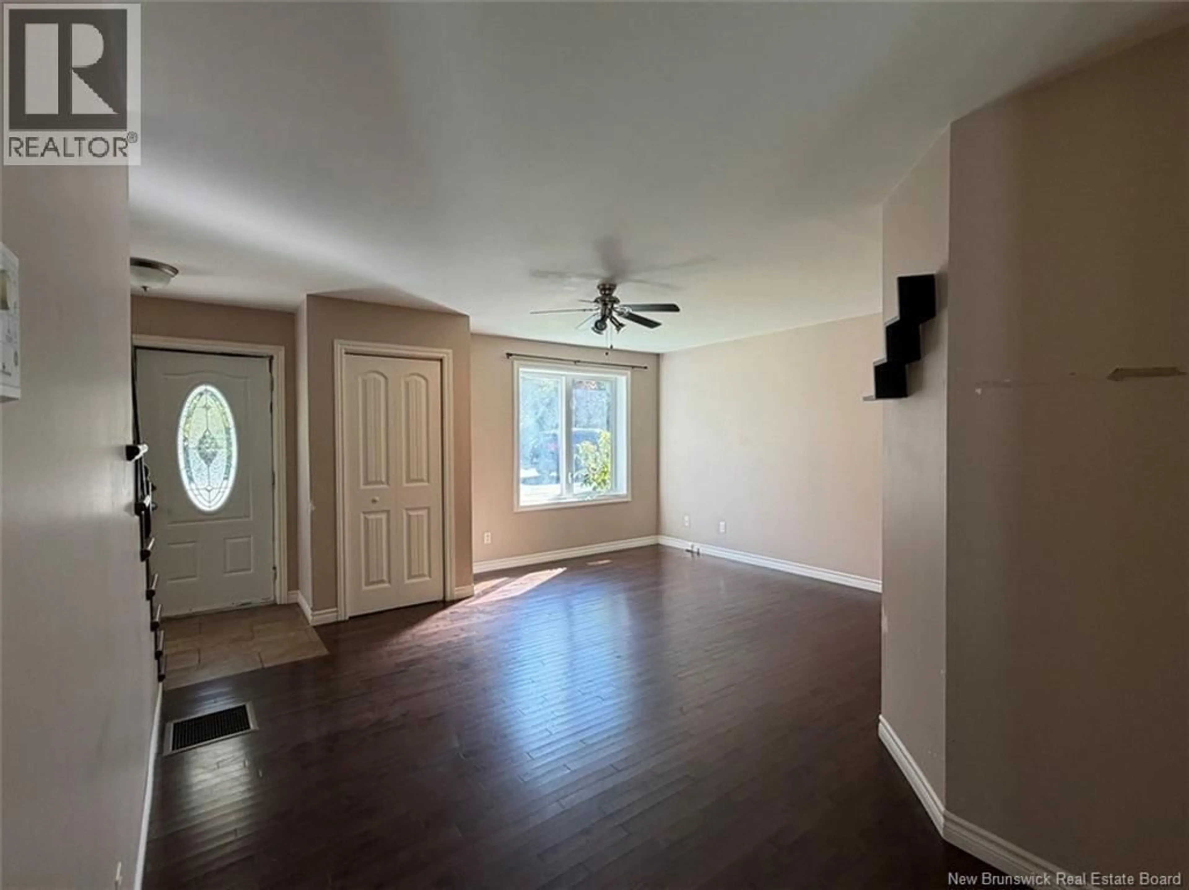 A pic of a room for 12 FORT AVENUE, Edmundston New Brunswick E3V1E1