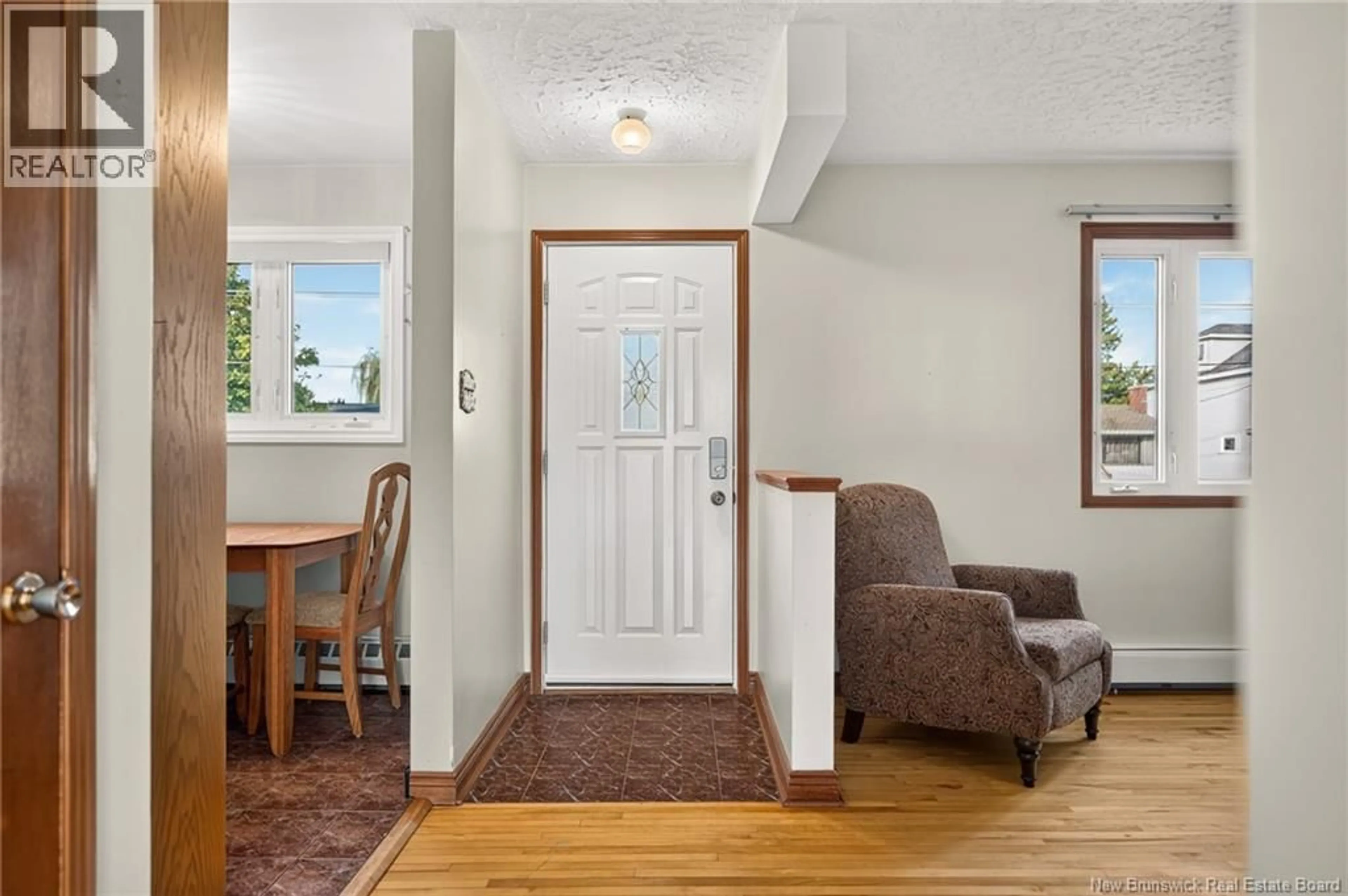 Indoor entryway for 153 SECOND AVENUE, Moncton New Brunswick E1C7Y3