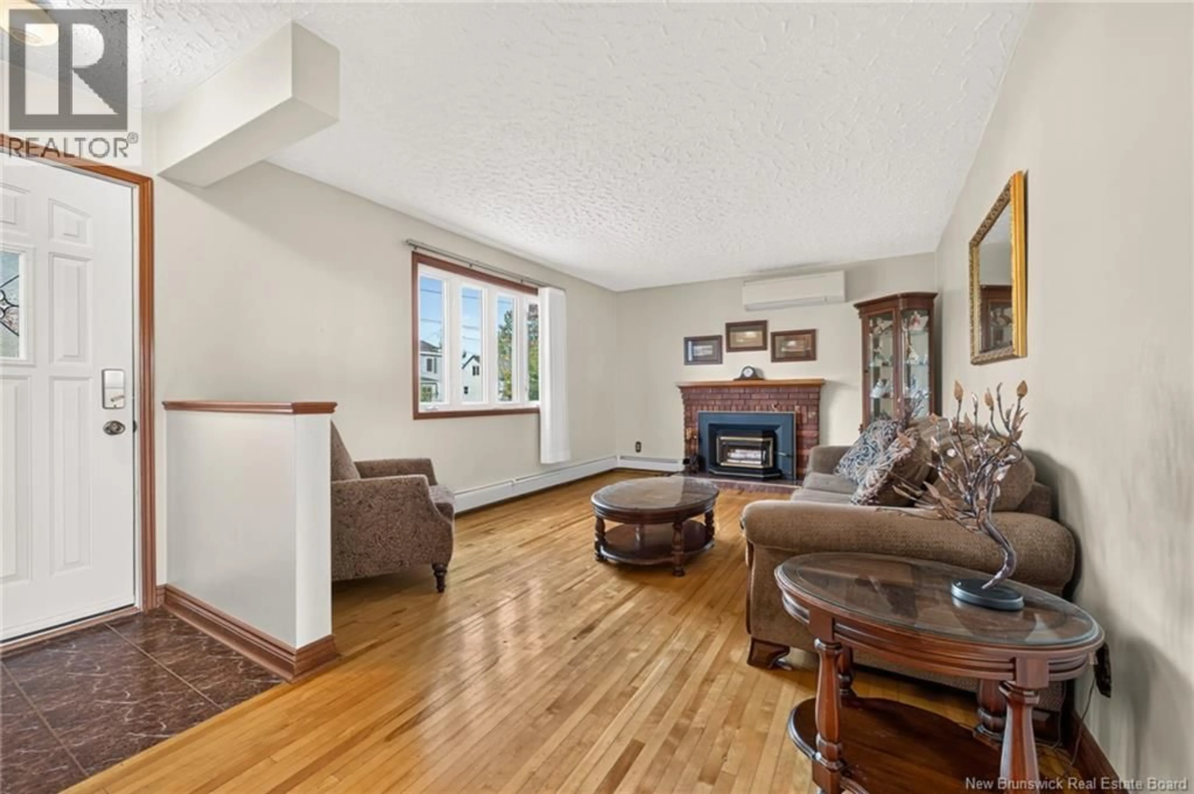 Living room with furniture, unknown for 153 SECOND AVENUE, Moncton New Brunswick E1C7Y3
