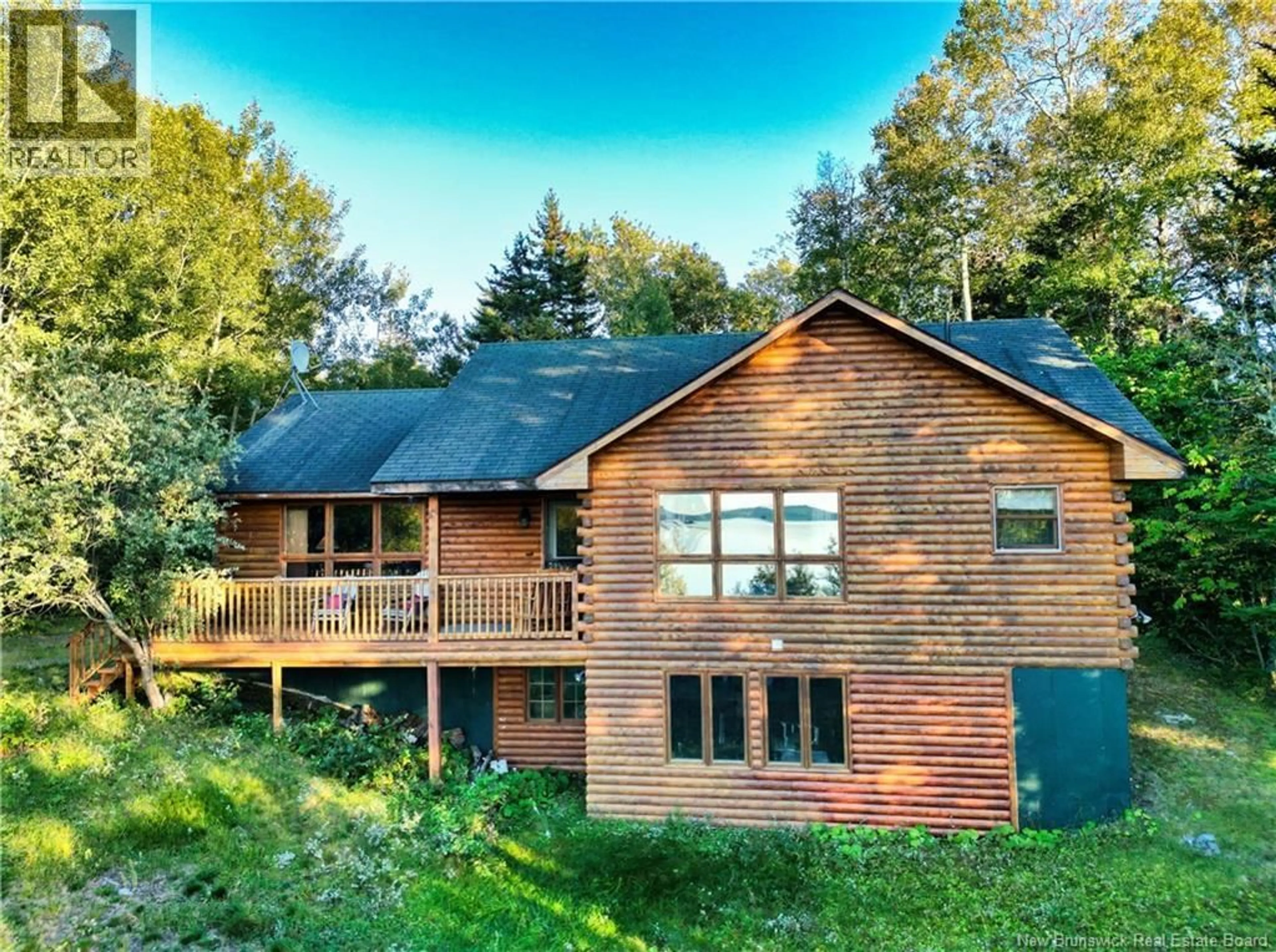 A pic from outside/outdoor area/front of a property/back of a property/a pic from drone, building for 389 BUNKER HILL ROAD, Wilsons Beach New Brunswick E5E1M4