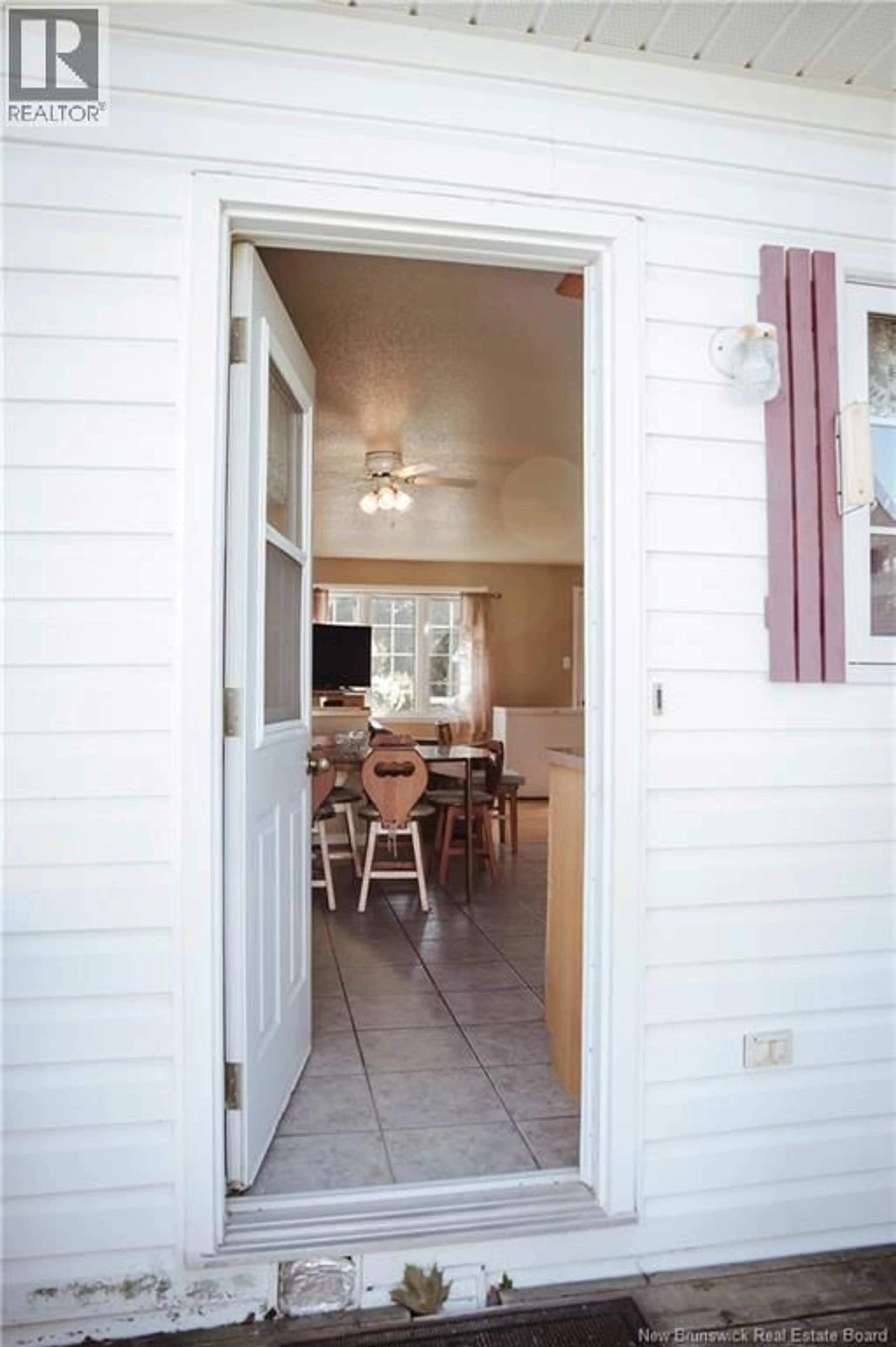 Indoor entryway for 223 DOVER STREET, Campbellton New Brunswick E3N1R5