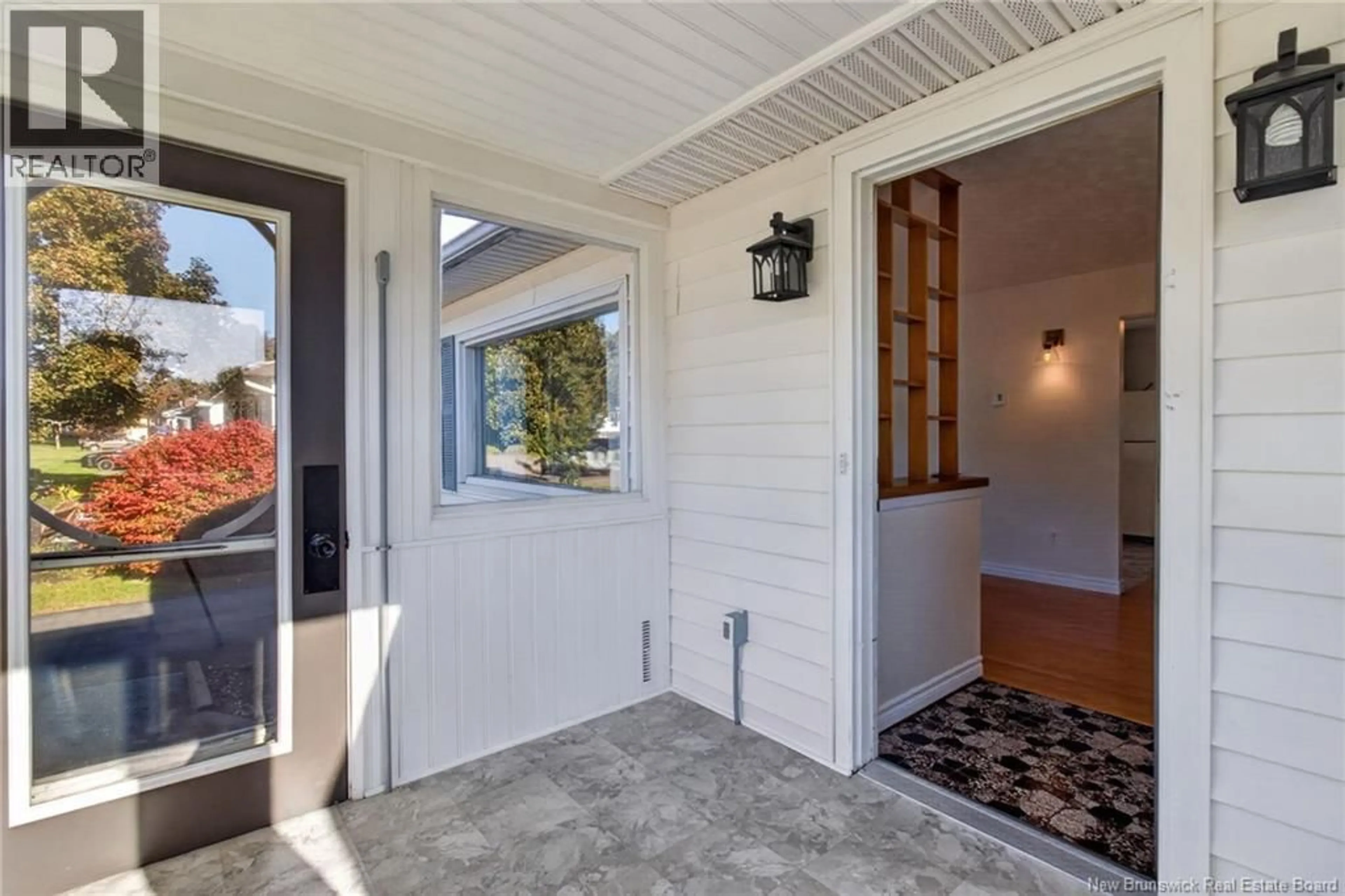 Indoor entryway for 22 ASHBURN AVENUE, Riverview New Brunswick E1B3C7