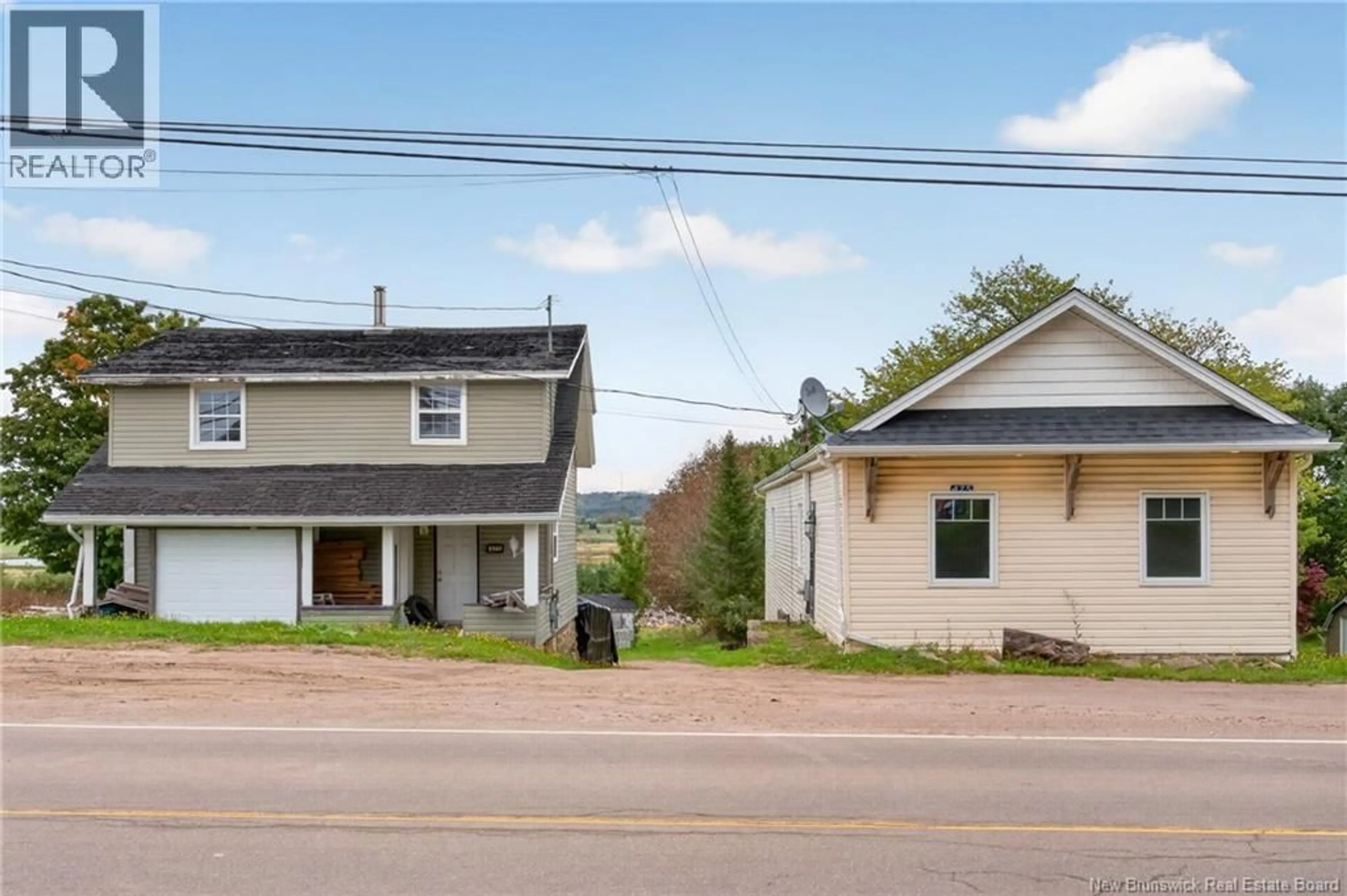 A pic from outside/outdoor area/front of a property/back of a property/a pic from drone, street for 471 & 475 CENTRALE, Memramcook New Brunswick E4K3R3