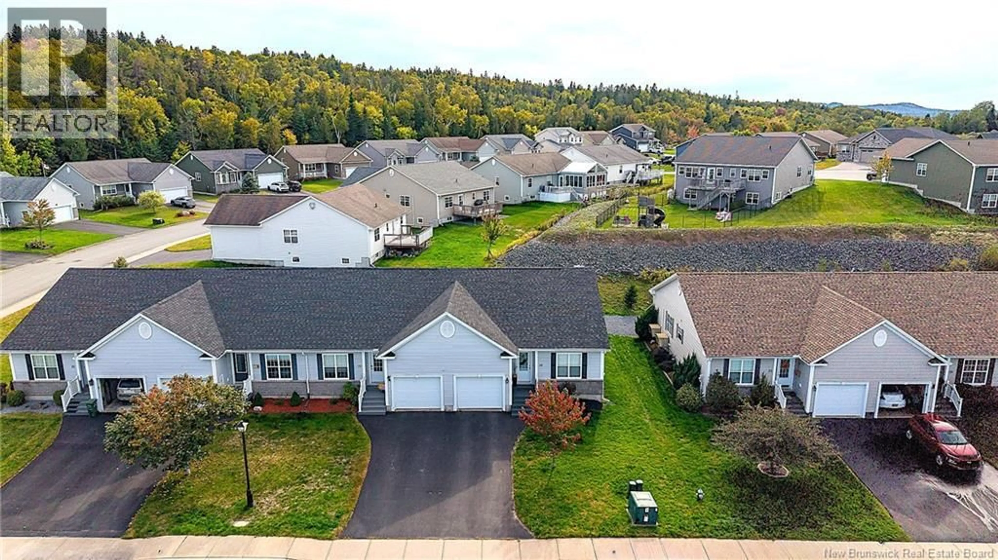 A pic from outside/outdoor area/front of a property/back of a property/a pic from drone, unknown for 26 GRANTHAM ROAD, Saint John New Brunswick E2K0B9