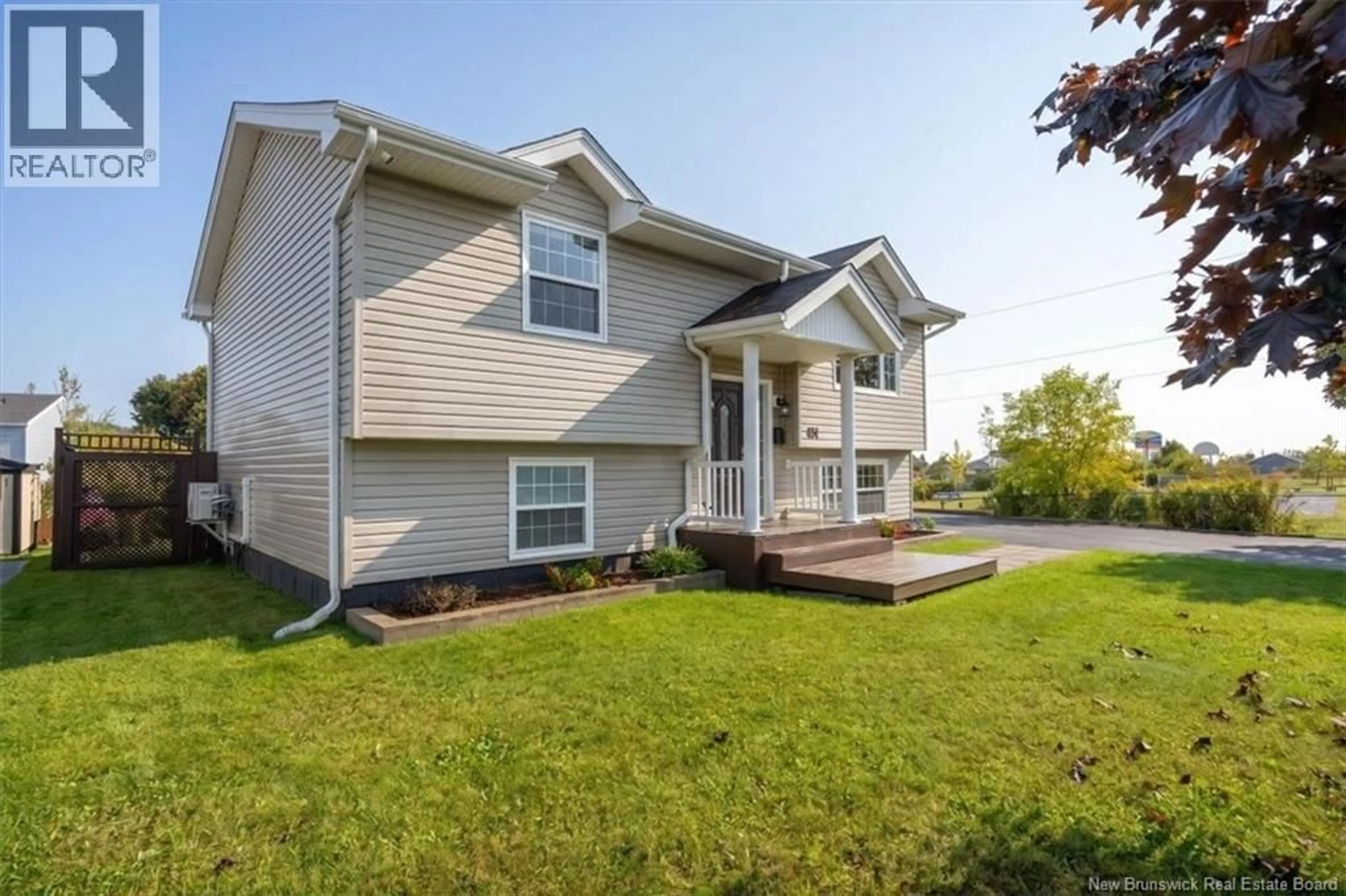 Home with vinyl exterior material, street for 134 HARBOURVIEW DRIVE, Saint John New Brunswick E2P1B6