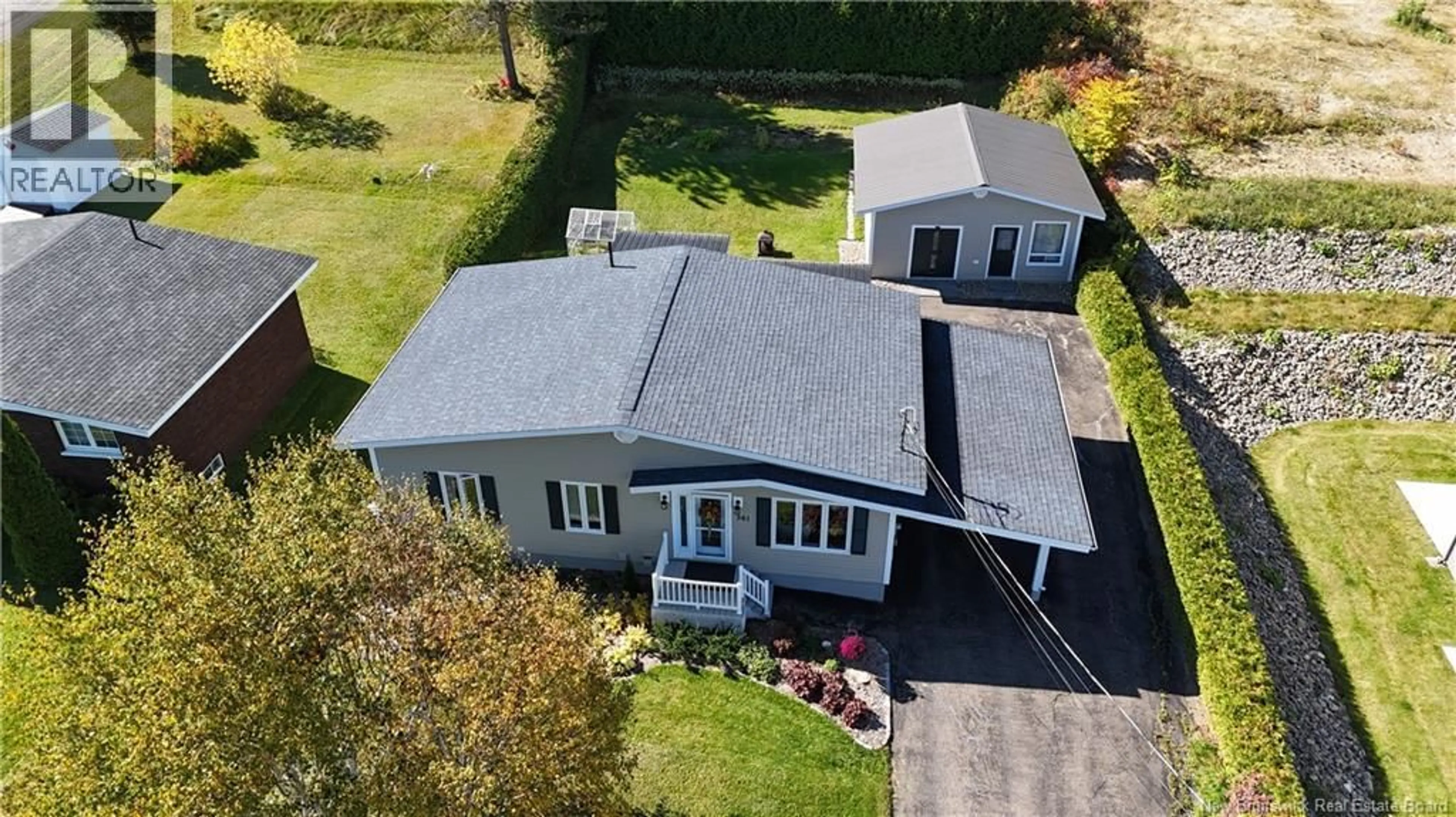 A pic from outside/outdoor area/front of a property/back of a property/a pic from drone, building for 361 HIGH STREET, Grand Falls New Brunswick E3Z1B3