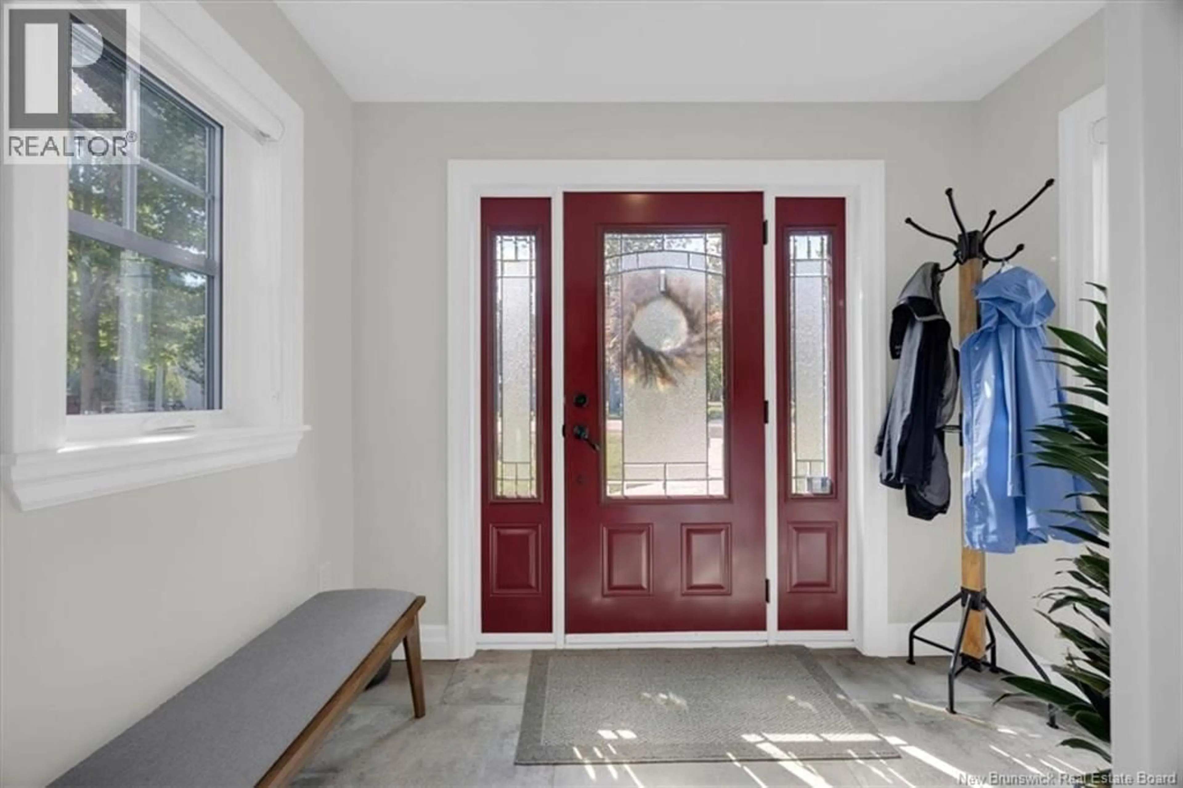 Indoor entryway for 268 PARR STREET, Saint Andrews New Brunswick E5B1M5