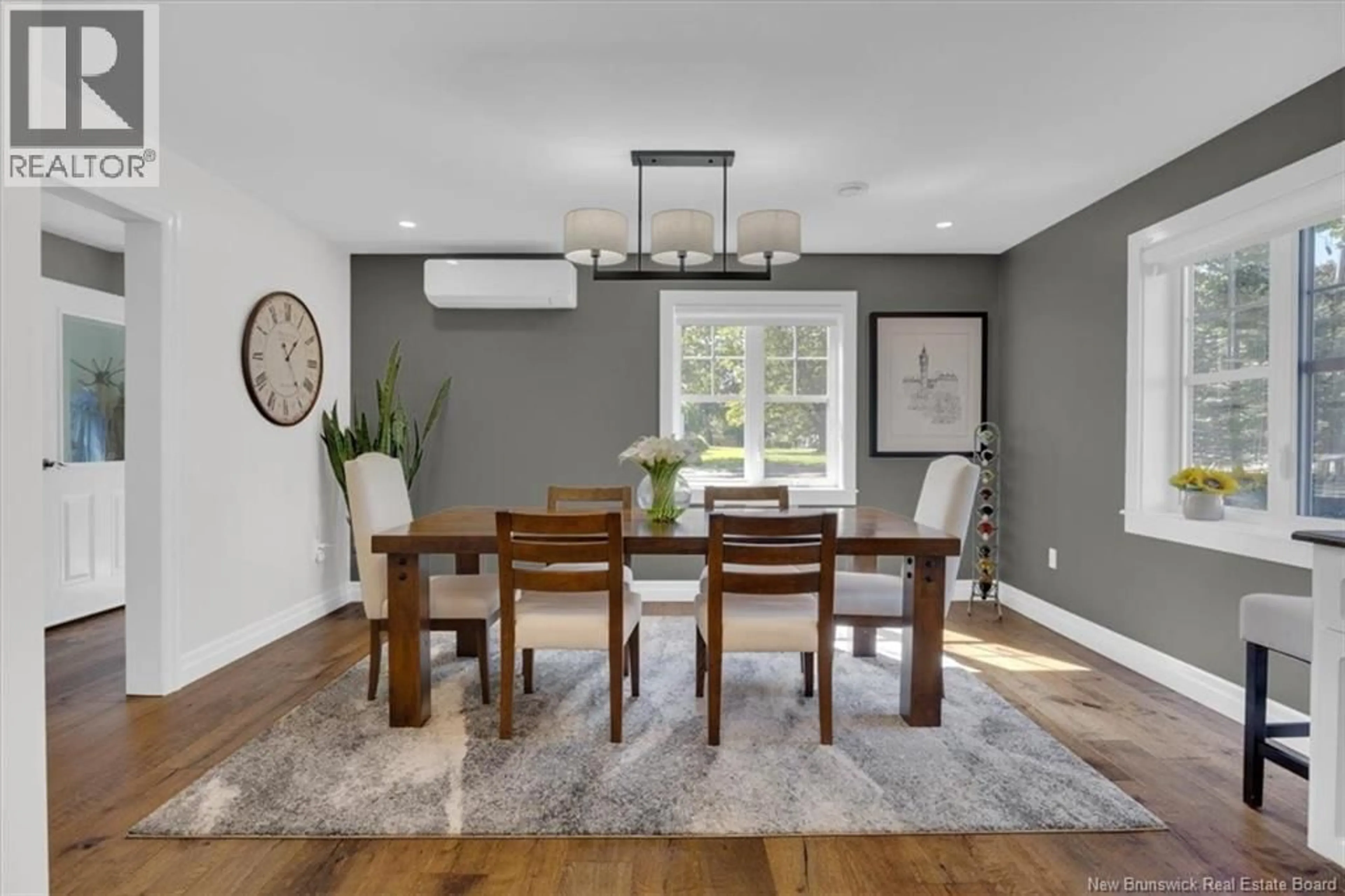 Dining room, wood/laminate floor for 268 PARR STREET, Saint Andrews New Brunswick E5B1M5