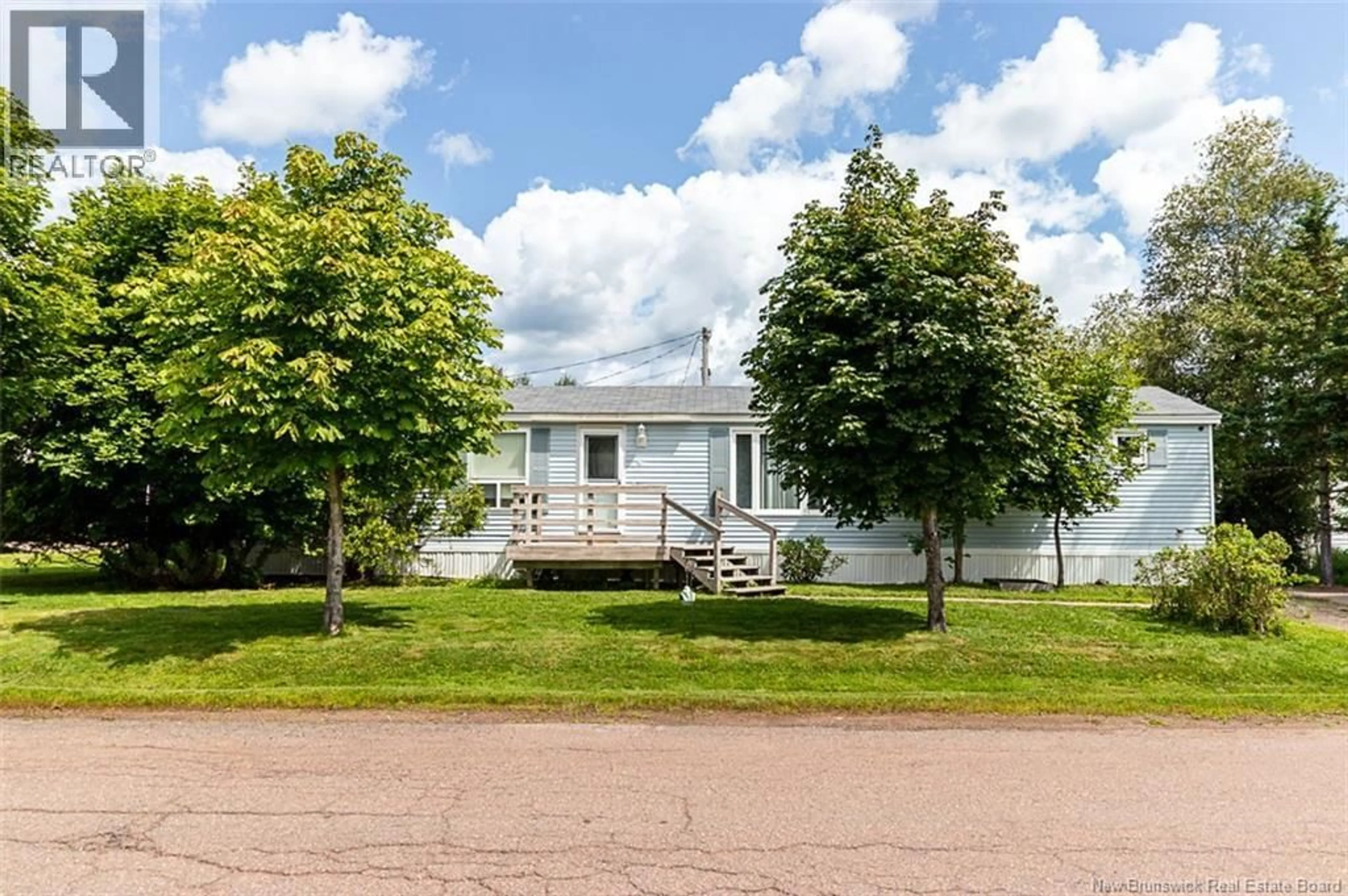 A pic from outside/outdoor area/front of a property/back of a property/a pic from drone, street for 6 LAUSANNE STREET, Moncton New Brunswick E1H2Y4