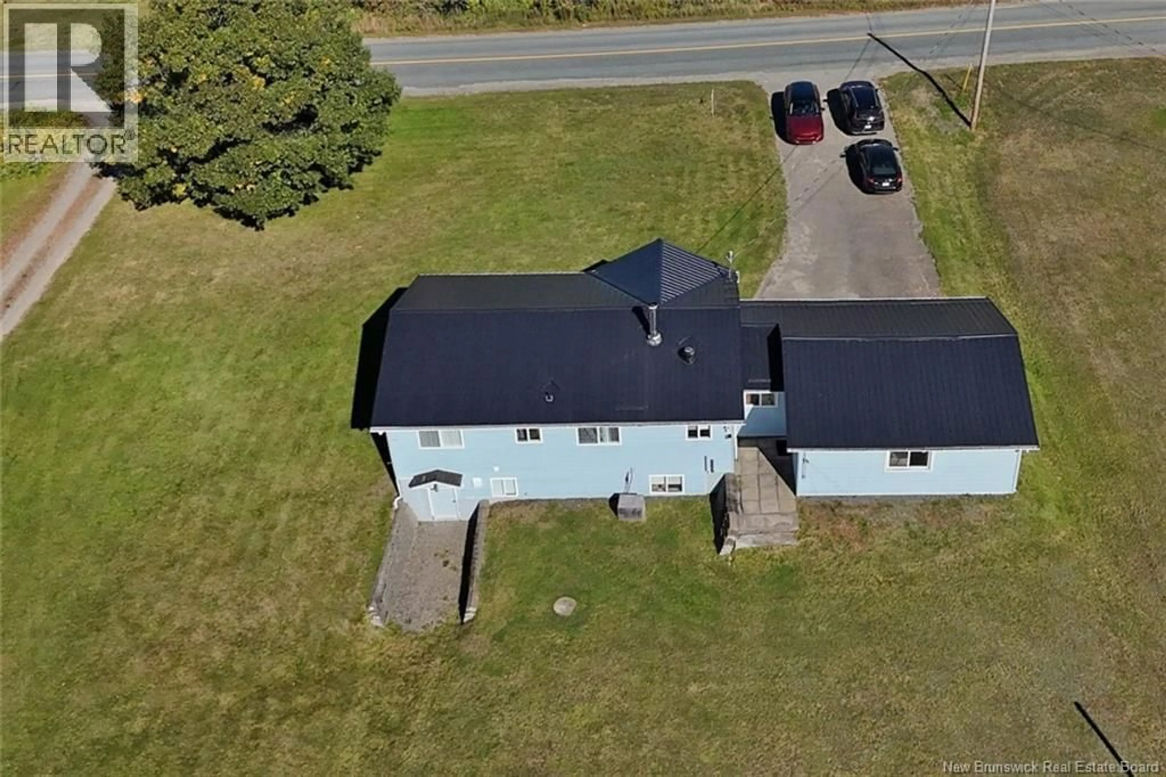 A pic from outside/outdoor area/front of a property/back of a property/a pic from drone, building for 3247 ROUTE 585, Newbridge New Brunswick E7N1K2