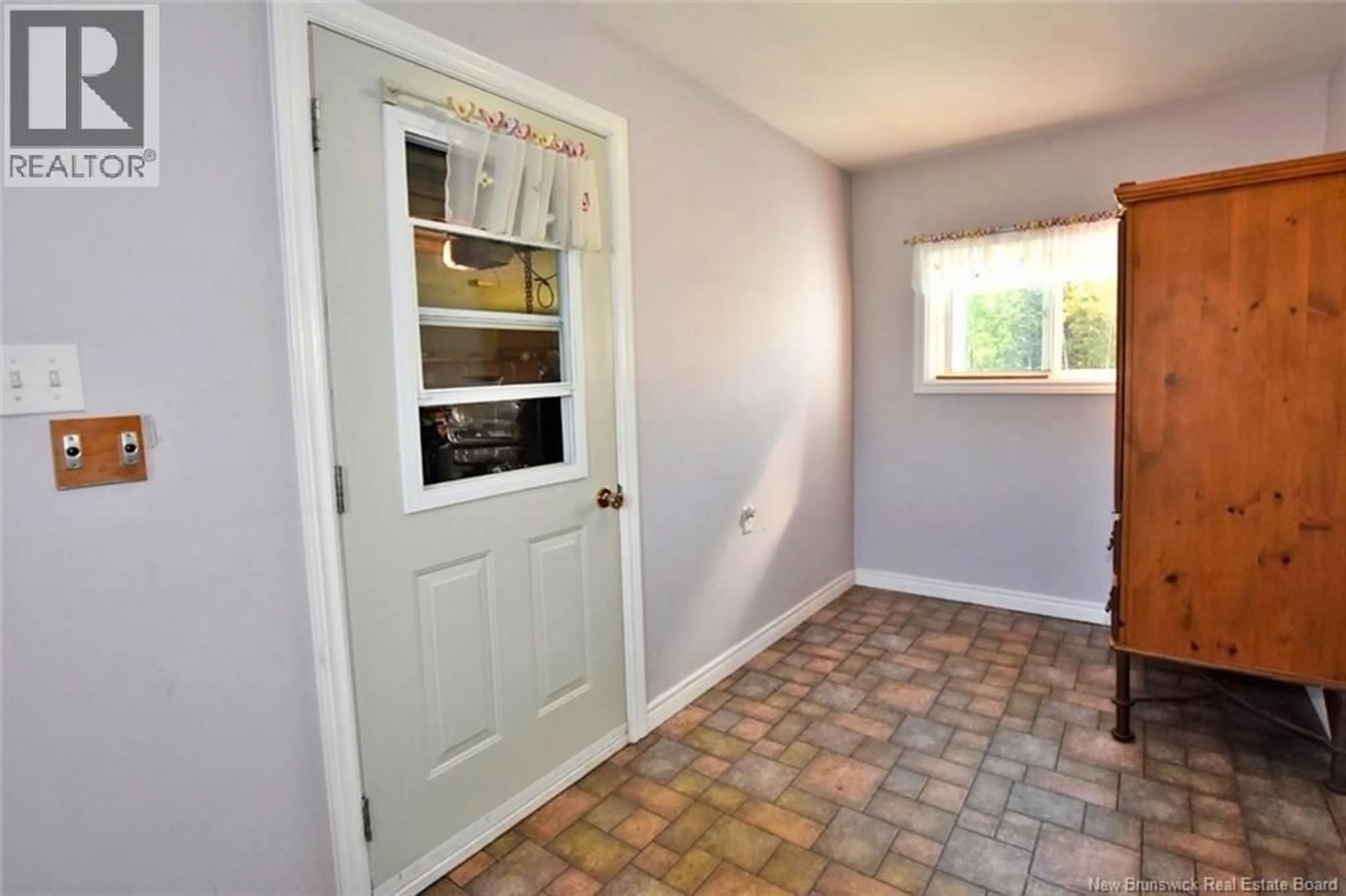 Indoor entryway for 3247 ROUTE 585, Newbridge New Brunswick E7N1K2