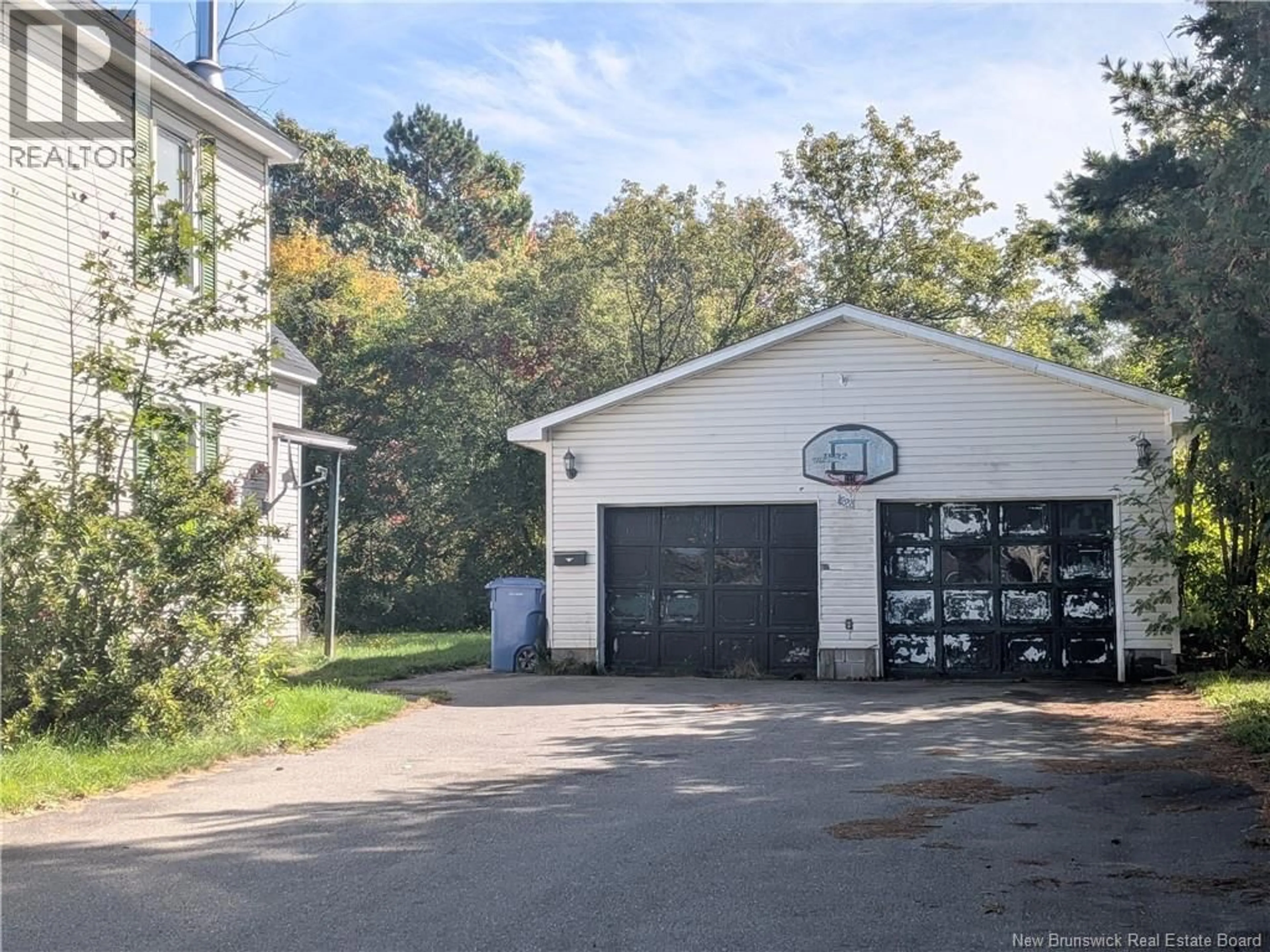 Indoor garage for 48 CHURCH STREET, Miramichi New Brunswick E1N1T3