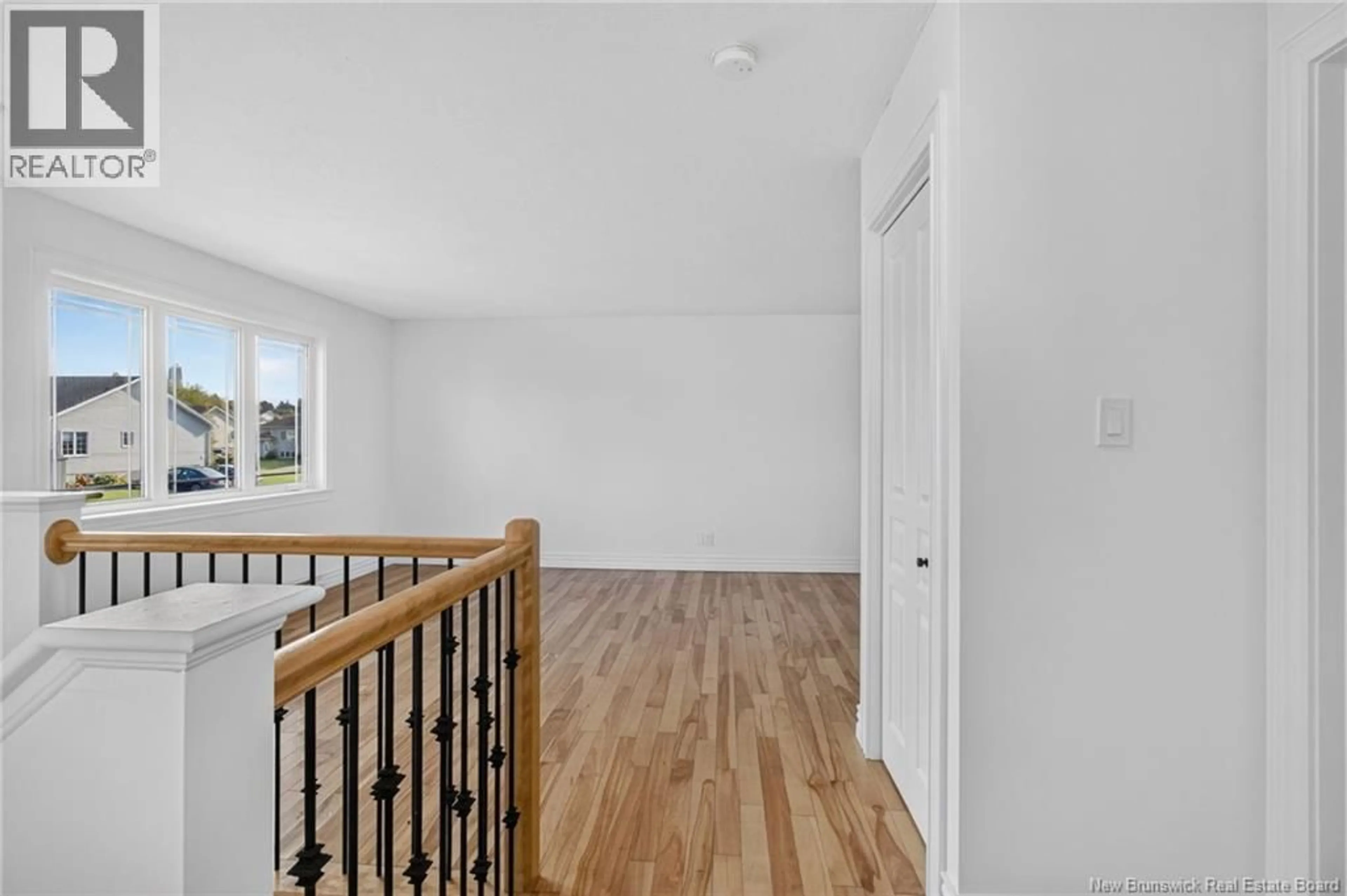 Indoor foyer for 78 MYRIAM CRESCENT, Moncton New Brunswick E1A0V5