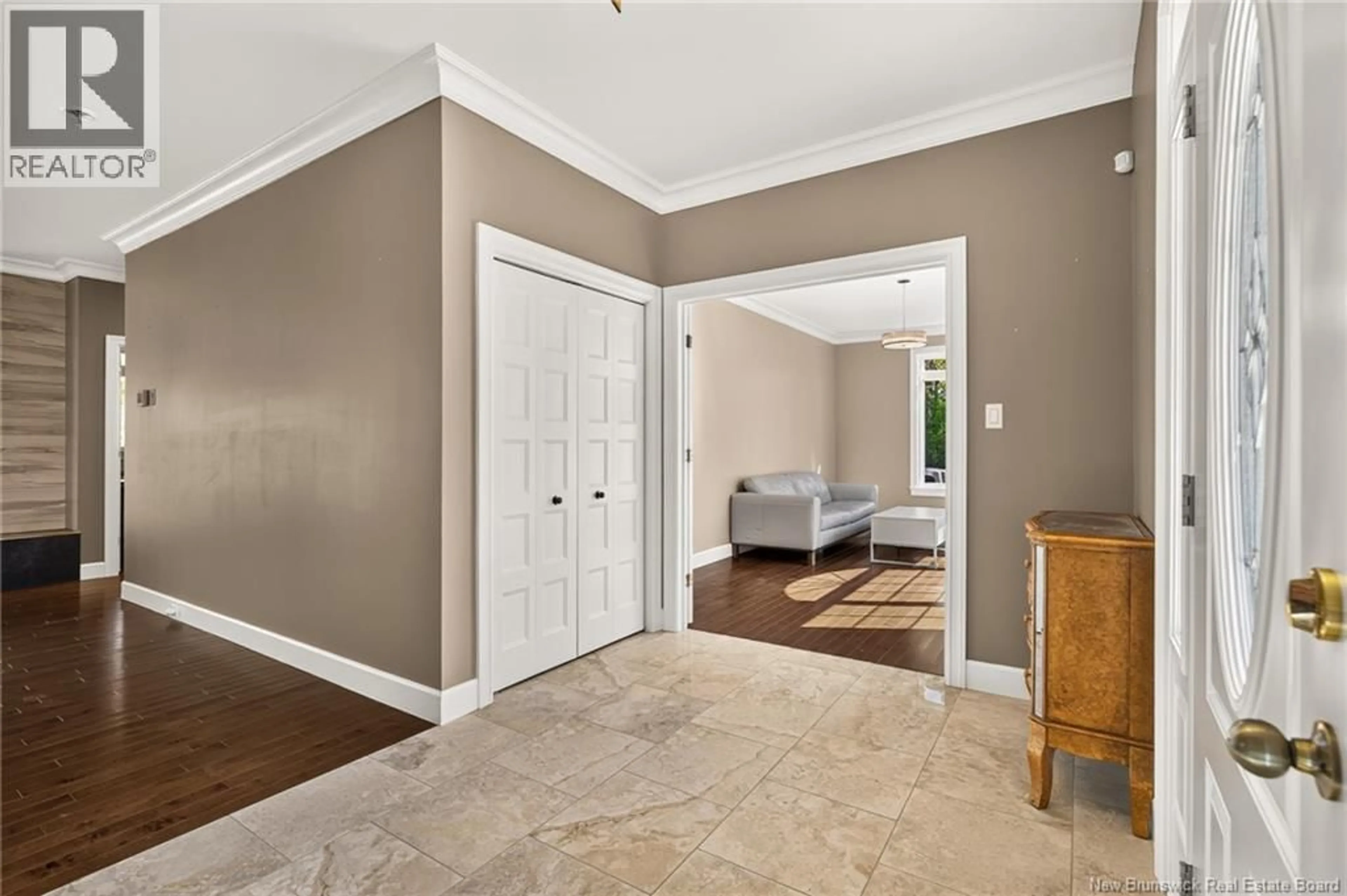 Indoor entryway for 77 DES PEUPLIERS STREET, Scoudouc New Brunswick E4P0P4