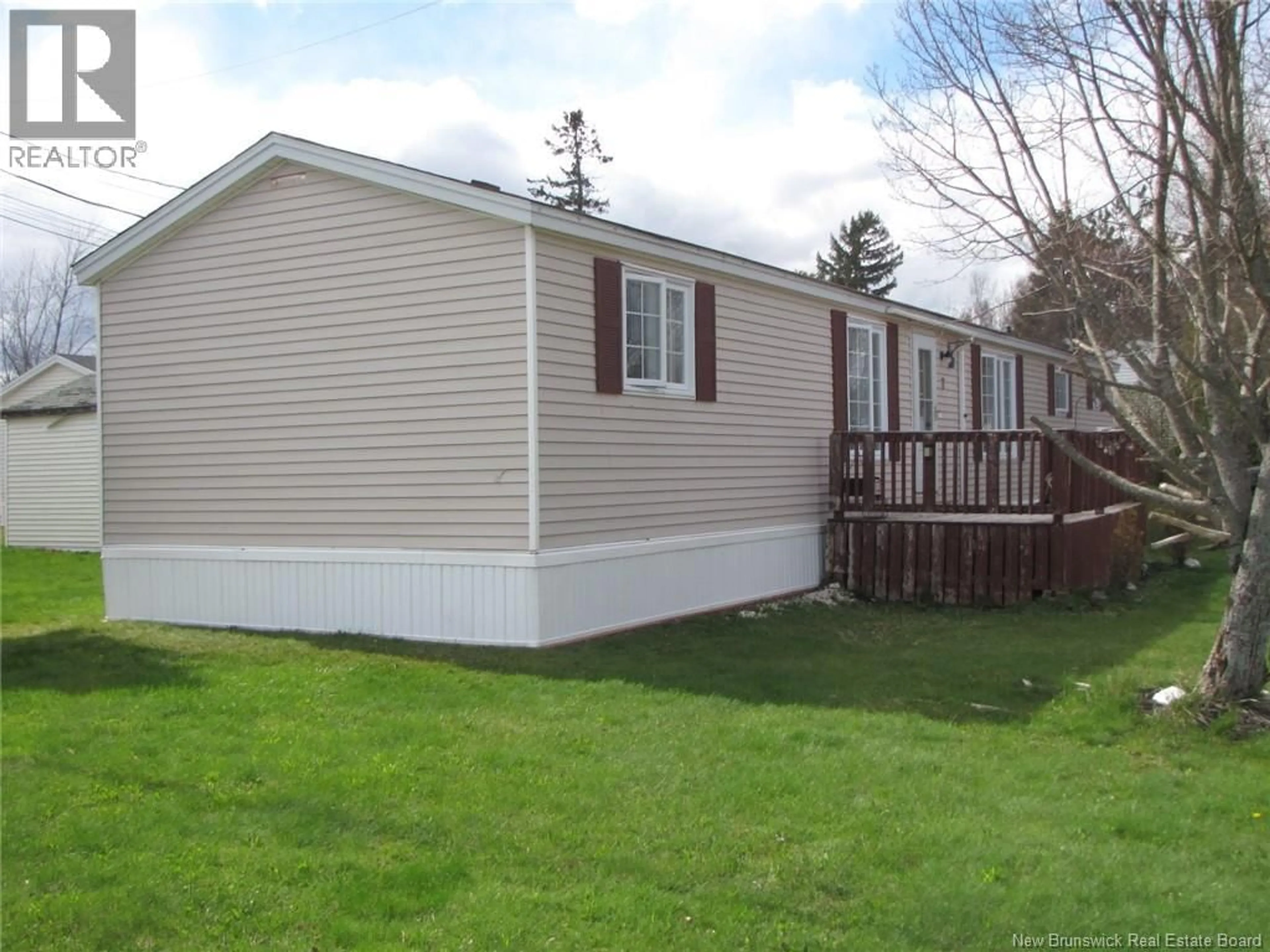 Home with vinyl exterior material, street for 7 GENEVA STREET, Moncton New Brunswick E1H2W2