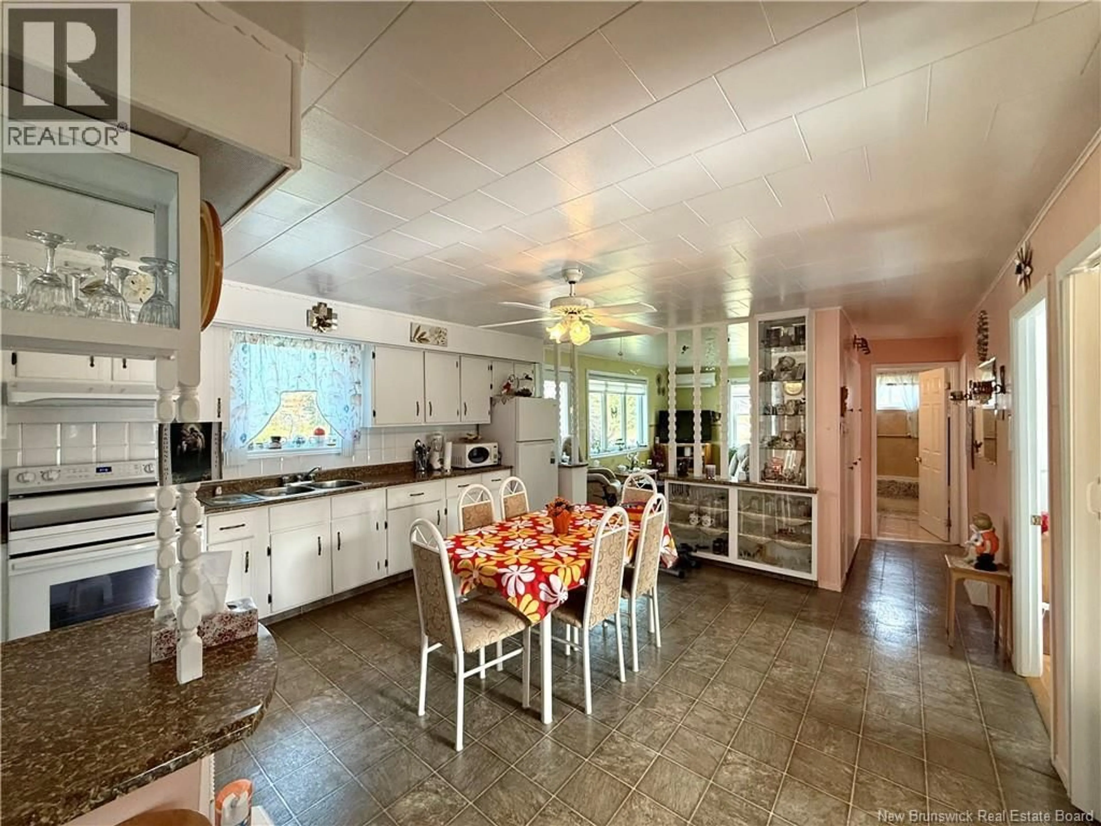 Dining room, ceramic/tile floor for 471 2E SAULT ROAD, Saint-Joseph-De-Madawaska New Brunswick E7B2K9