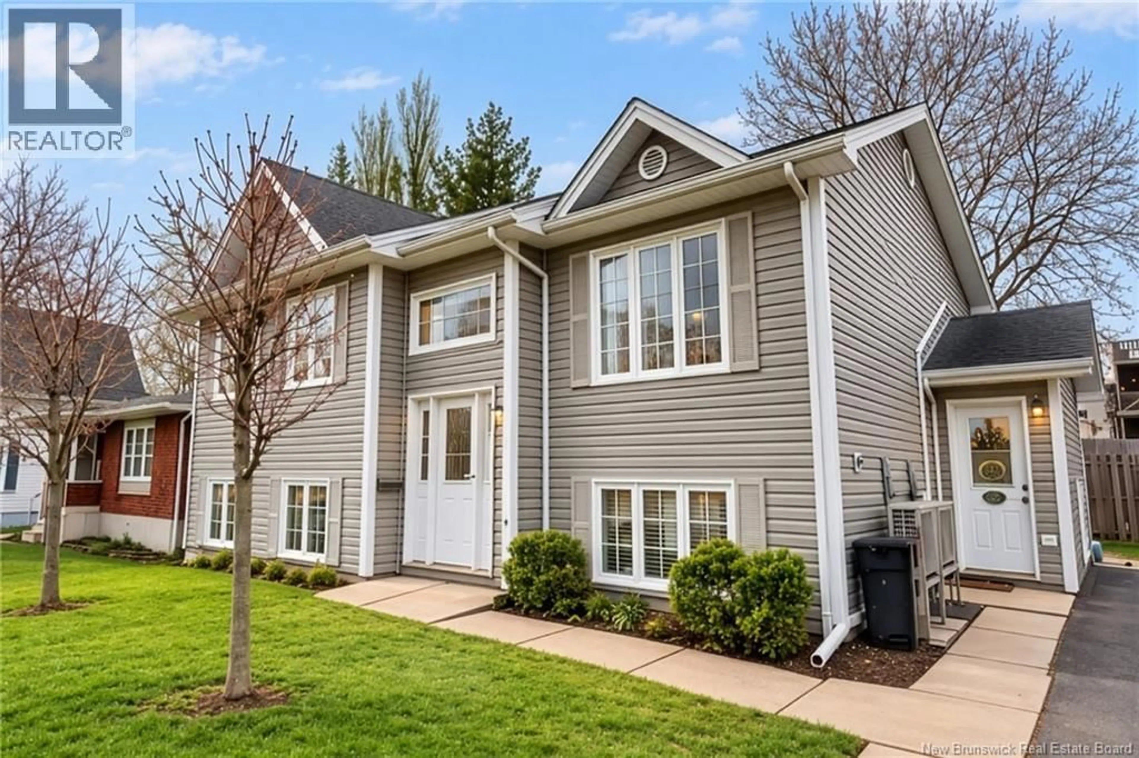 Home with vinyl exterior material, street for 42-44 BEECH STREET, Moncton New Brunswick E1A4G4