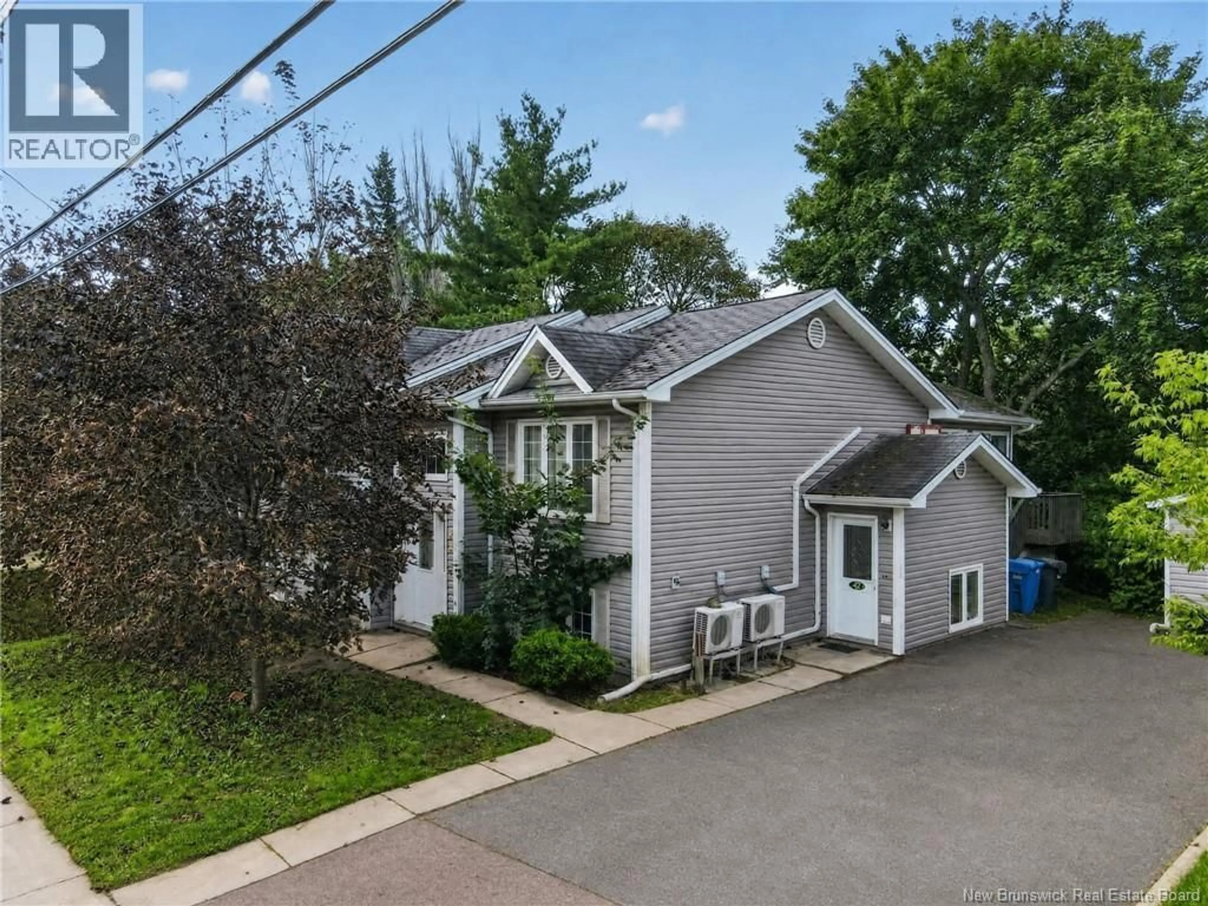 A pic from outside/outdoor area/front of a property/back of a property/a pic from drone, street for 42-44 BEECH STREET, Moncton New Brunswick E1A4G4