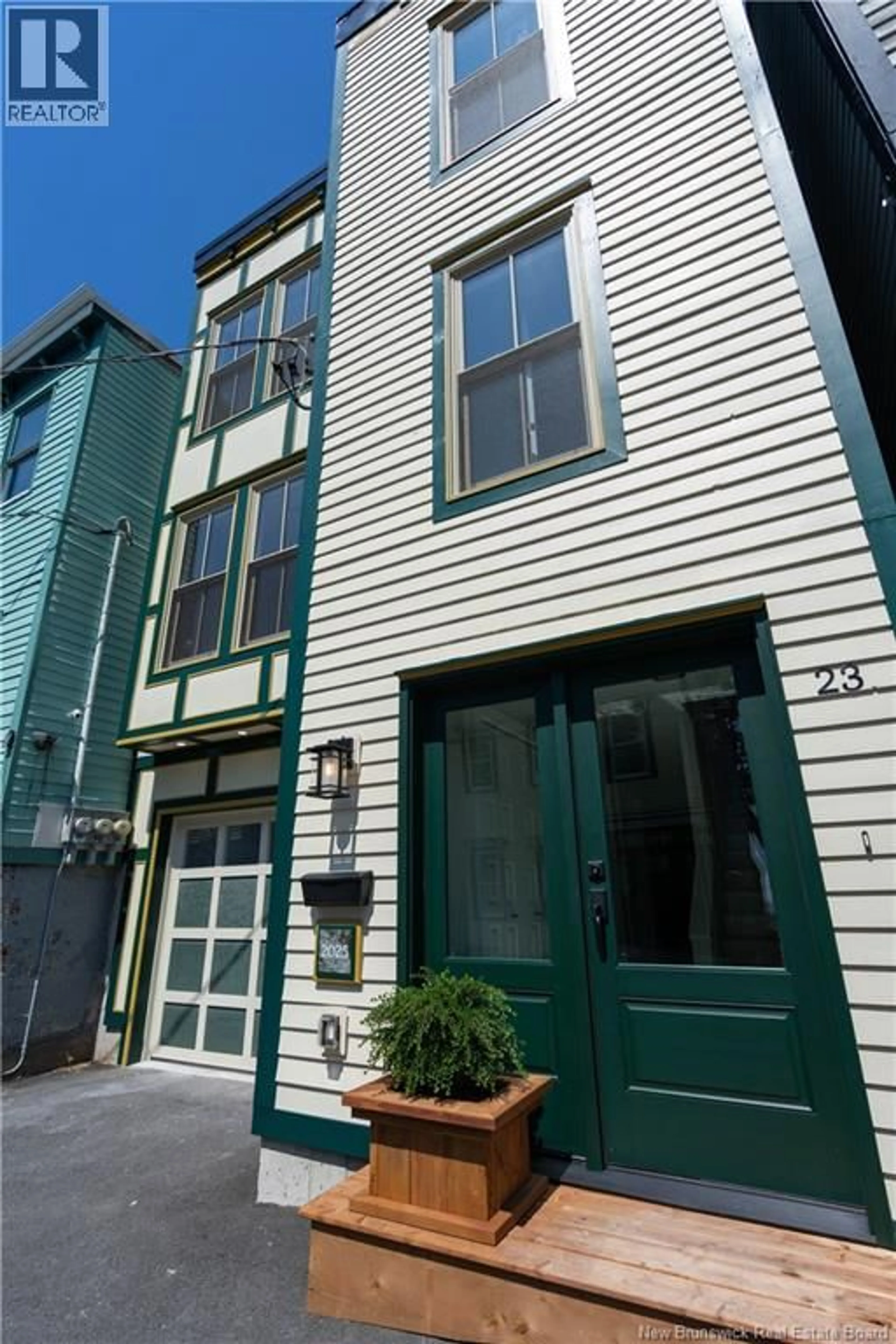 Home with vinyl exterior material, street for 23 HARDING STREET, Saint John New Brunswick E2L1T5