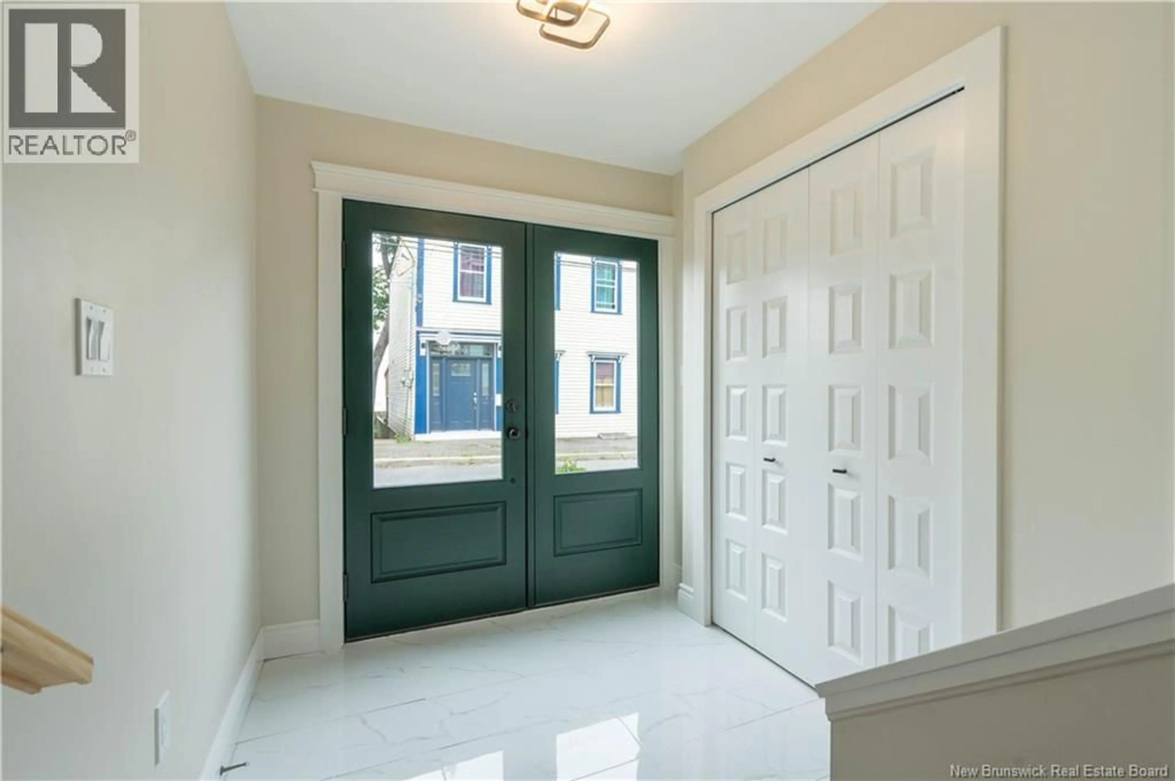 Indoor entryway for 23 HARDING STREET, Saint John New Brunswick E2L1T5