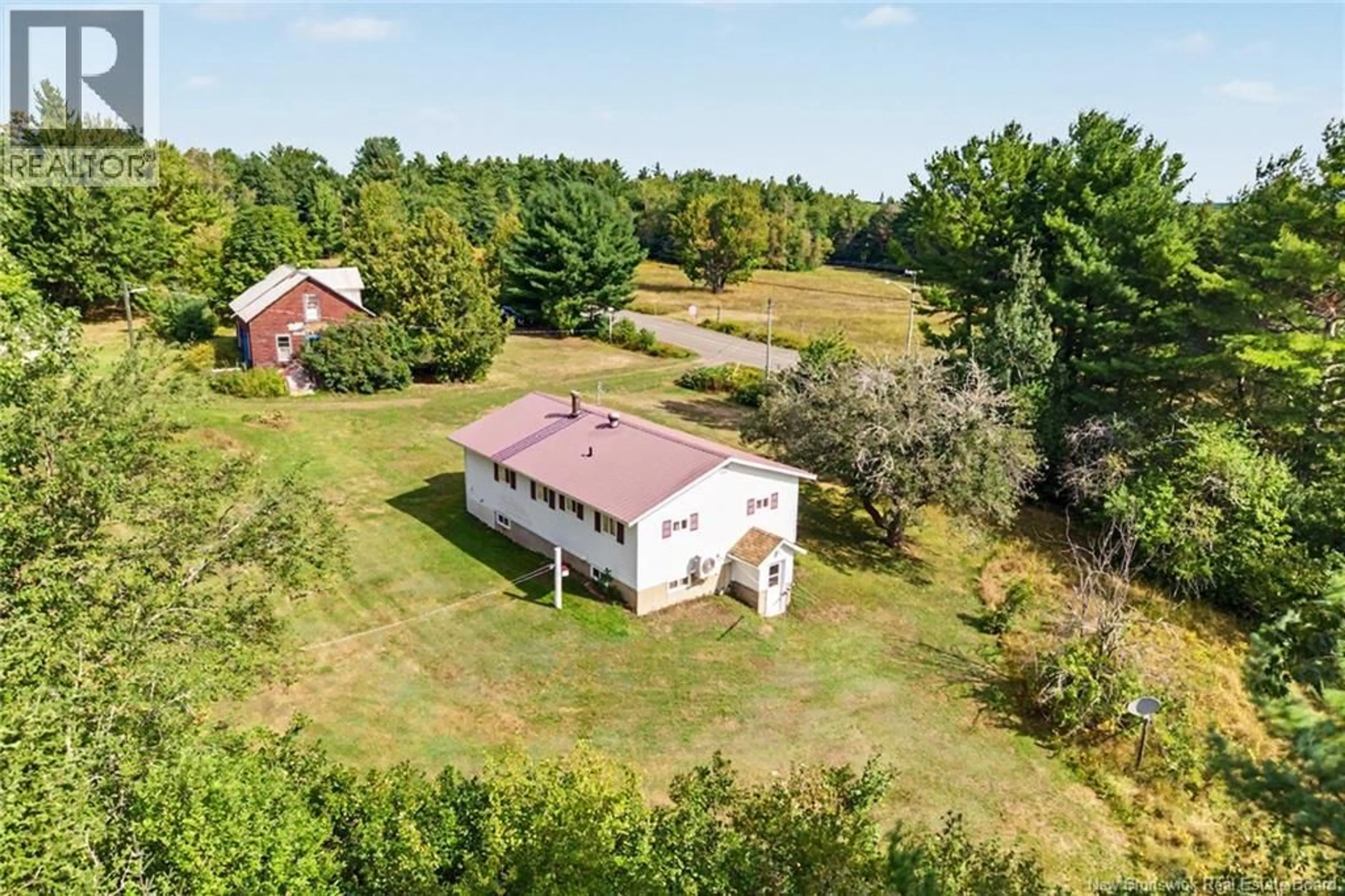A pic from outside/outdoor area/front of a property/back of a property/a pic from drone, unknown for 2086 ROUTE 102, Gagetown New Brunswick E5M1L2